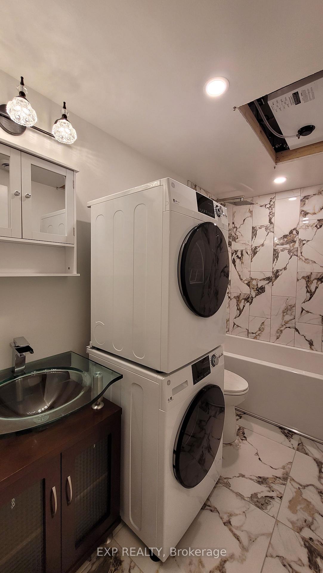 Photo 11 of Unit 204, 157-159 James Street, Ottawa, Ottawa Centre — HOMEH