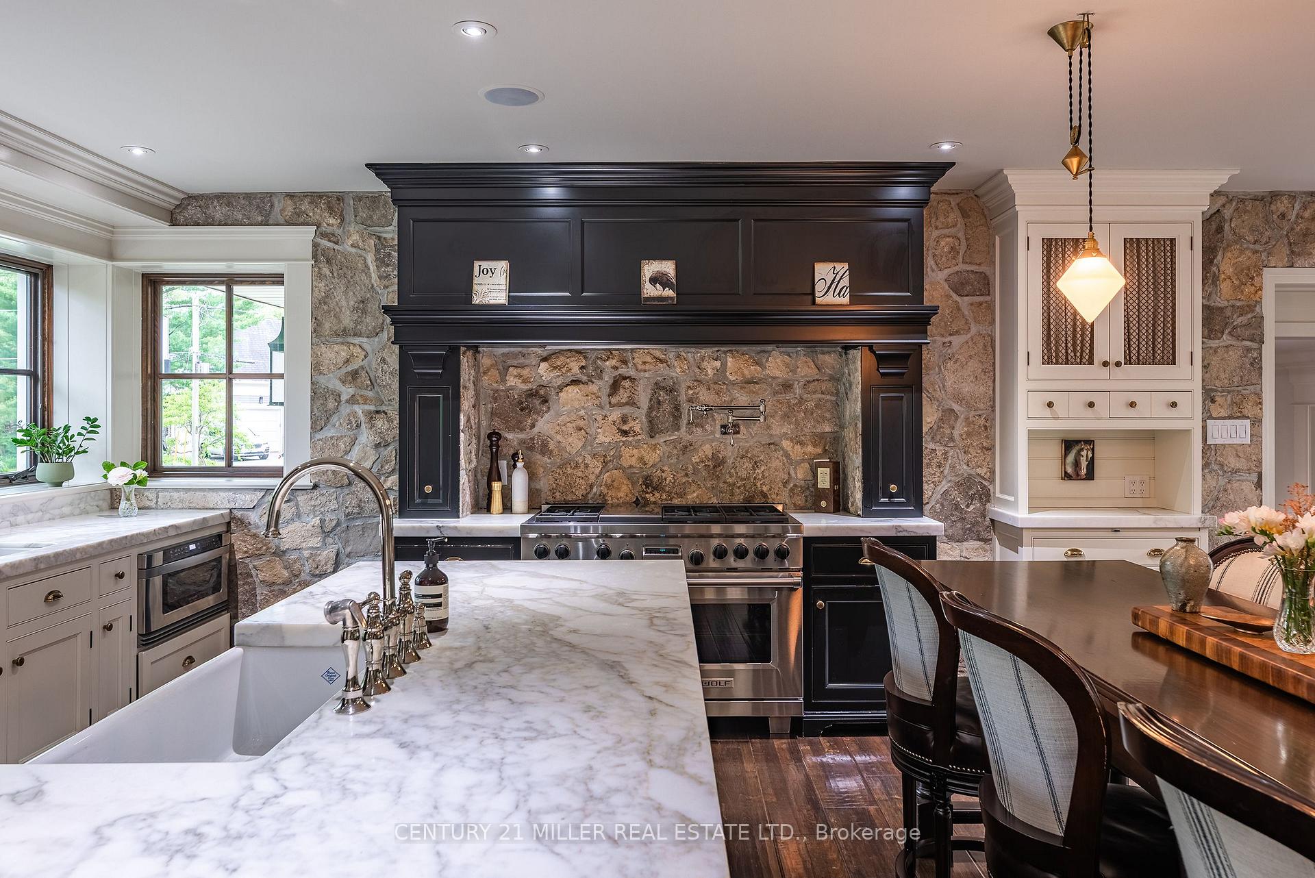 Photo 23 of 243 Alscot Crescent, Oakville, Morrison — HOMEH
