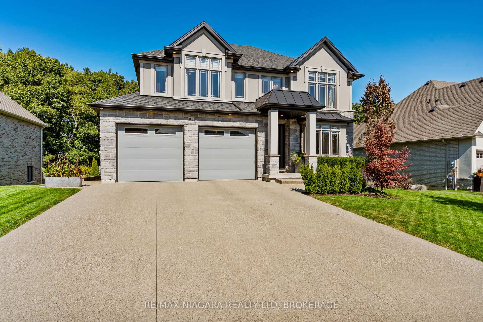 Photo 2 of 54 Philmori Boulevard, Pelham, Fonthill — HOMEH