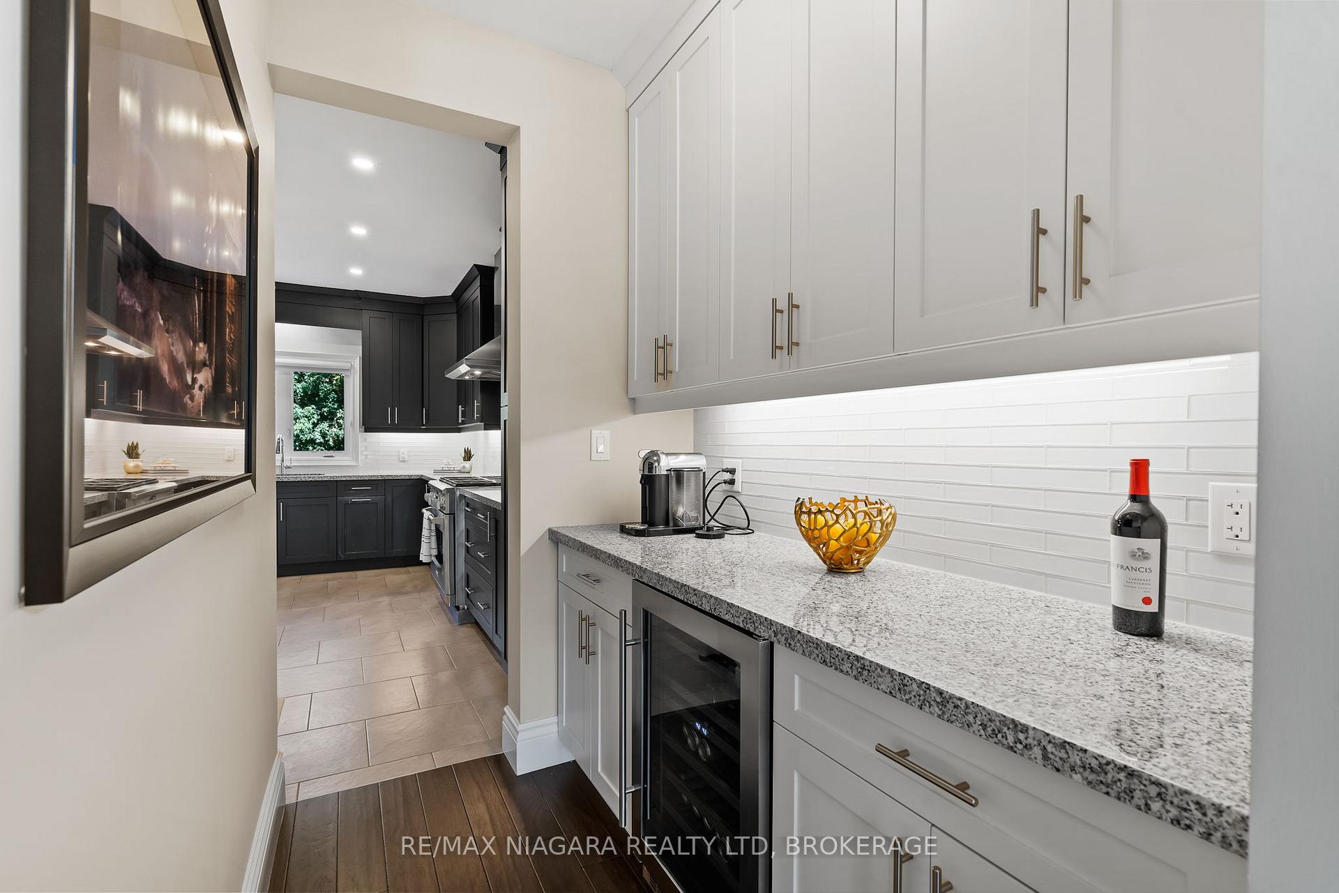 Photo 12 of 54 Philmori Boulevard, Pelham, Fonthill — HOMEH