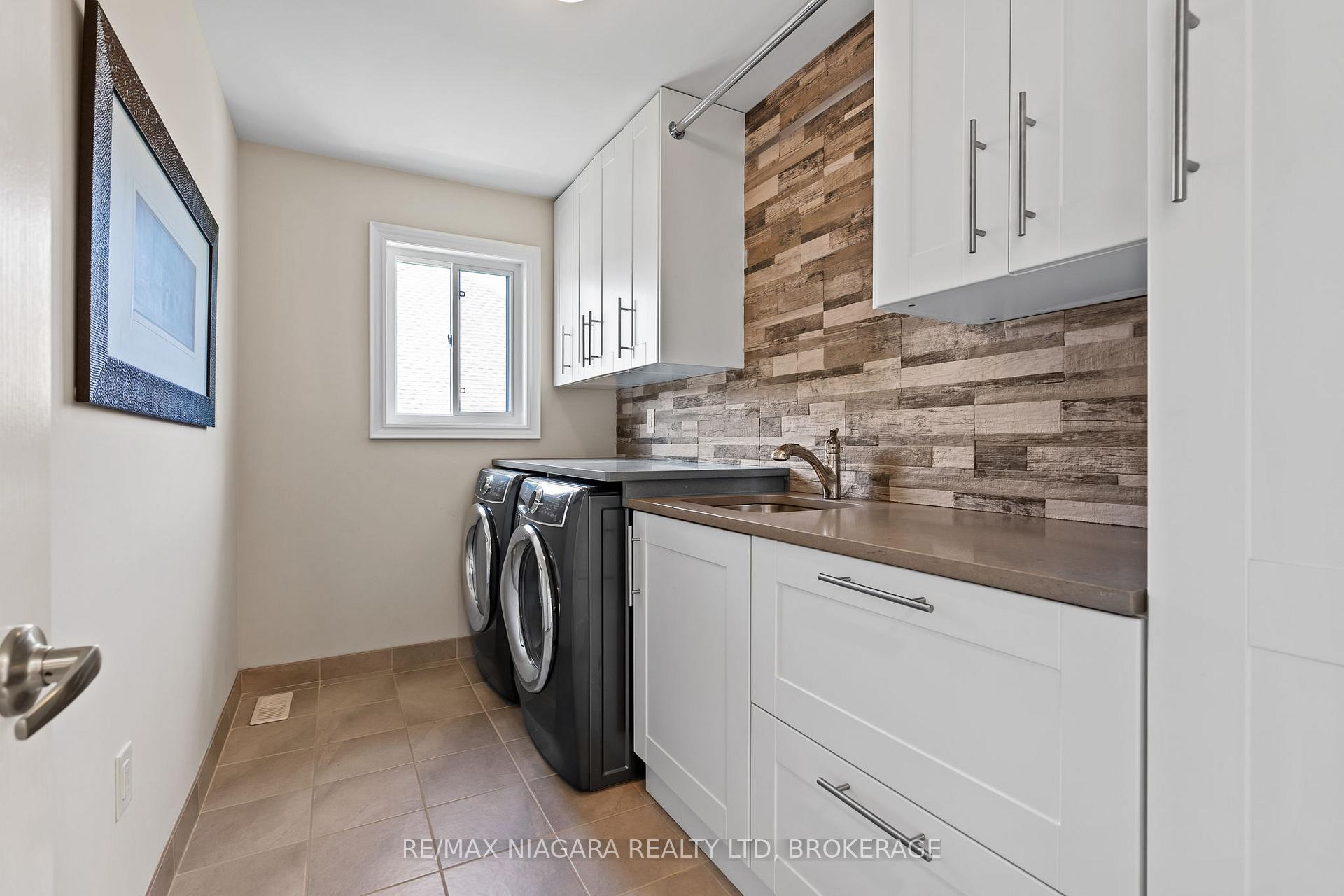 Photo 21 of 54 Philmori Boulevard, Pelham, Fonthill — HOMEH