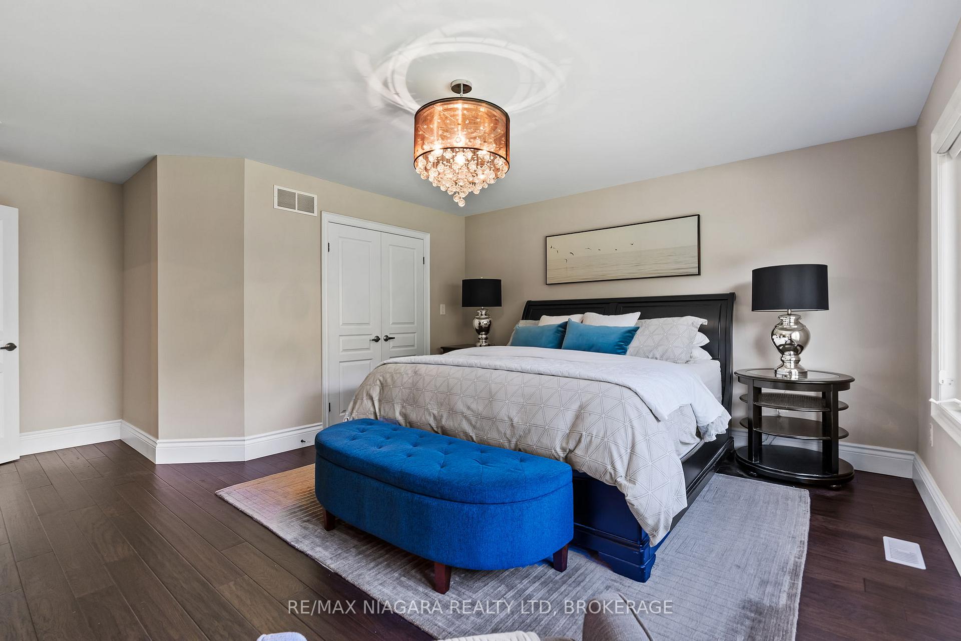 Photo 25 of 54 Philmori Boulevard, Pelham, Fonthill — HOMEH
