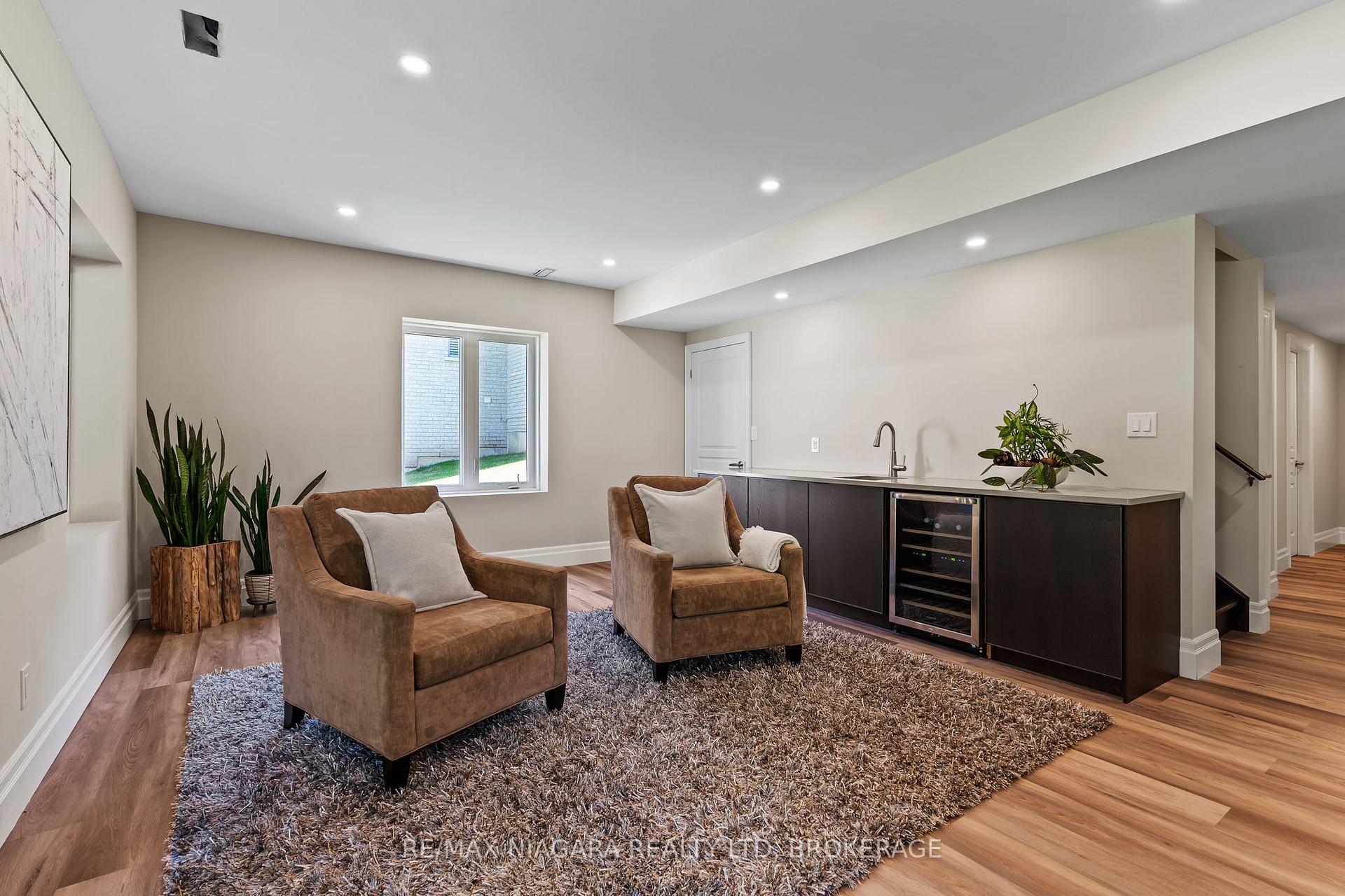 Photo 32 of 54 Philmori Boulevard, Pelham, Fonthill — HOMEH