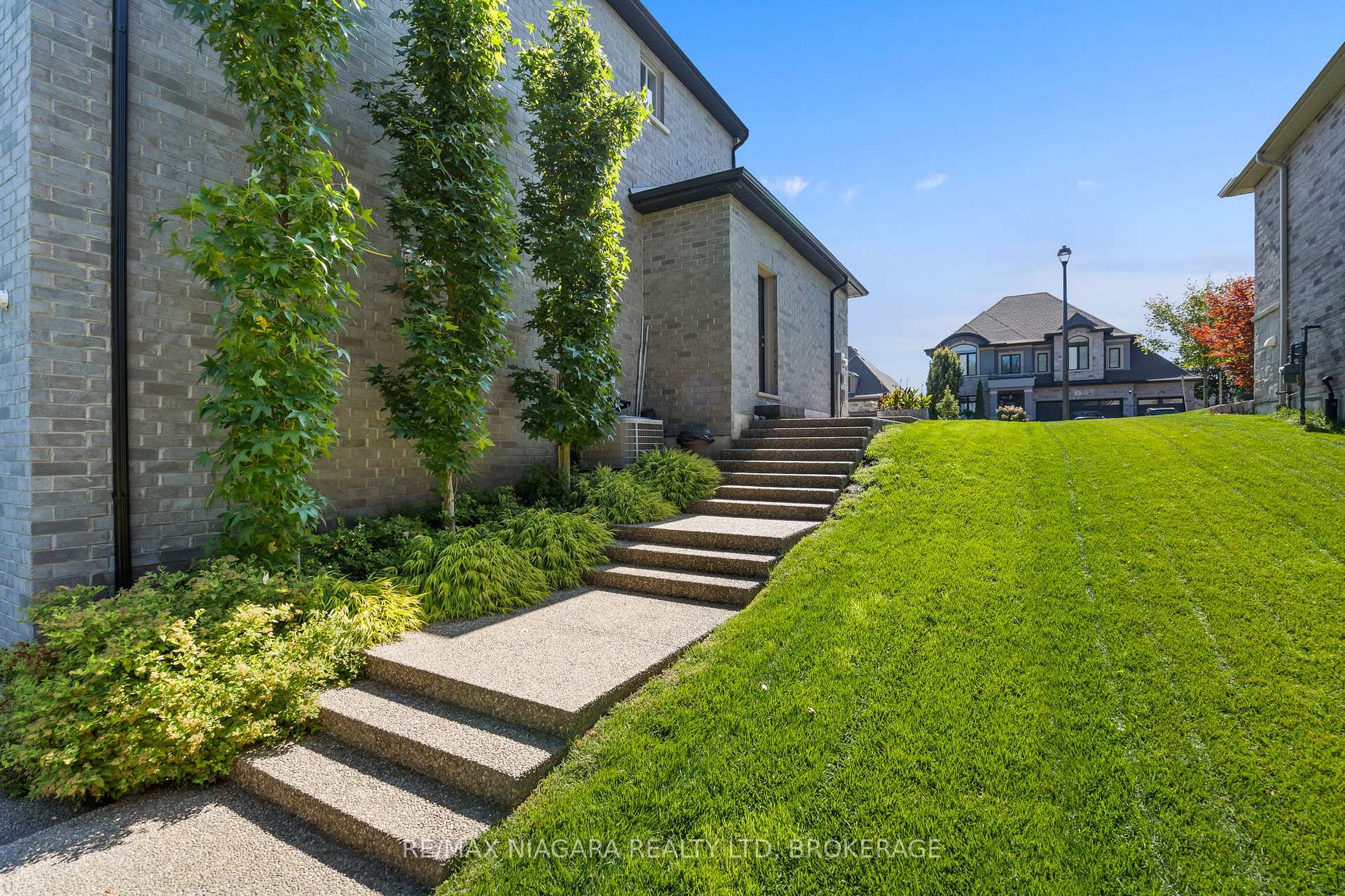 Photo 36 of 54 Philmori Boulevard, Pelham, Fonthill — HOMEH