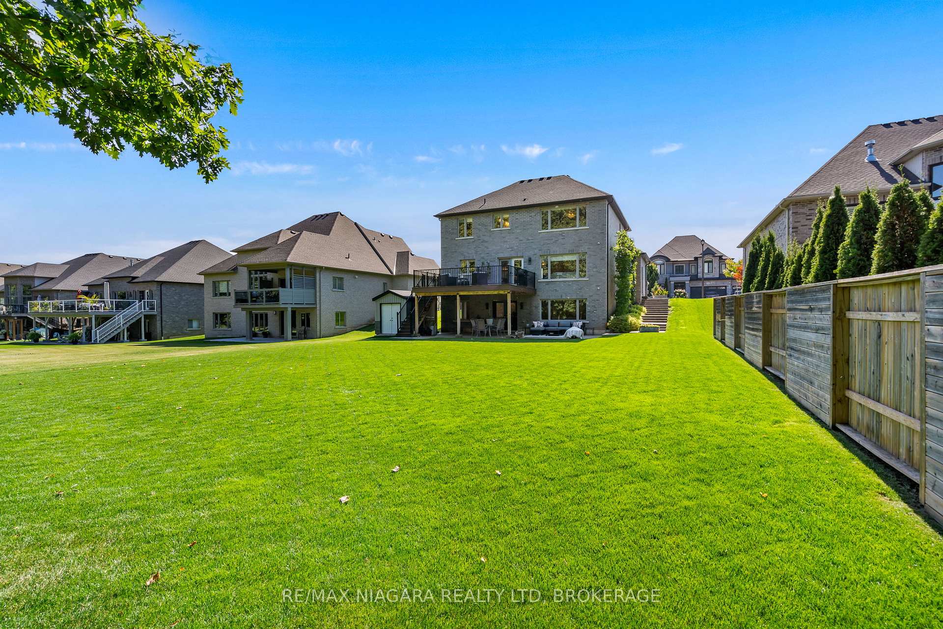 Photo 39 of 54 Philmori Boulevard, Pelham, Fonthill — HOMEH