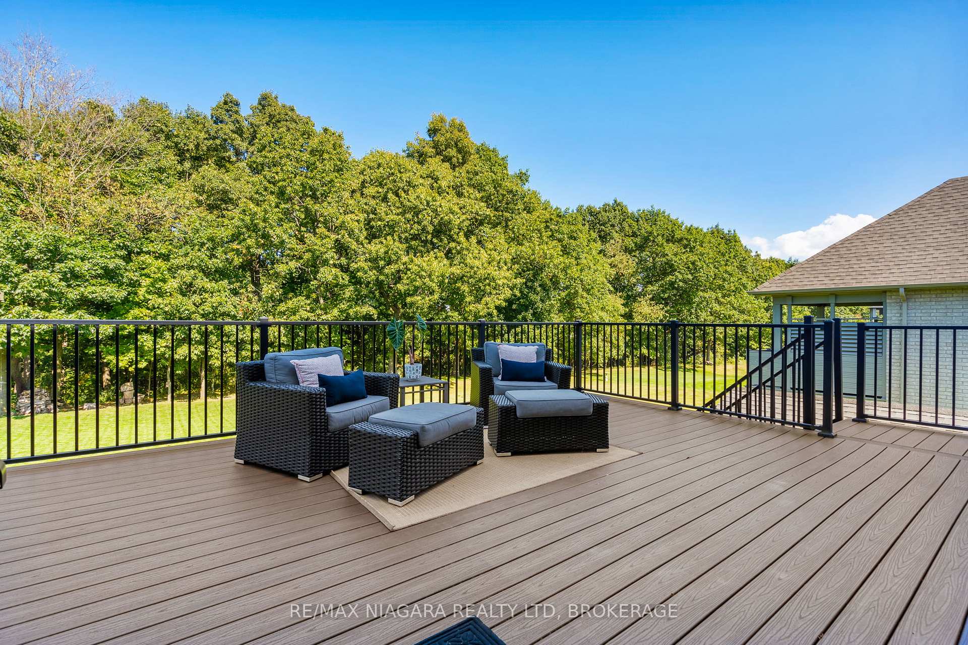 Photo 44 of 54 Philmori Boulevard, Pelham, Fonthill — HOMEH