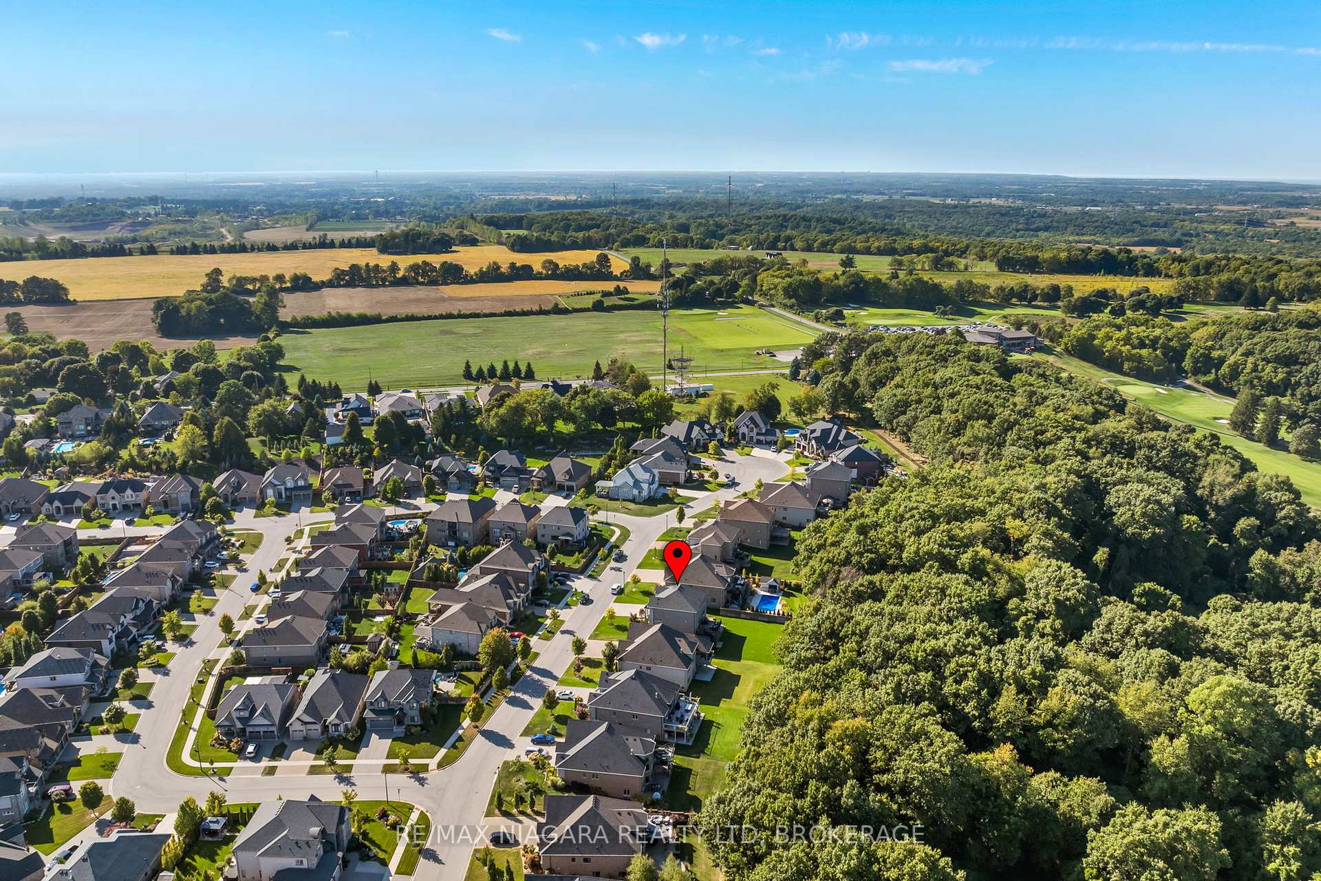 Photo 48 of 54 Philmori Boulevard, Pelham, Fonthill — HOMEH
