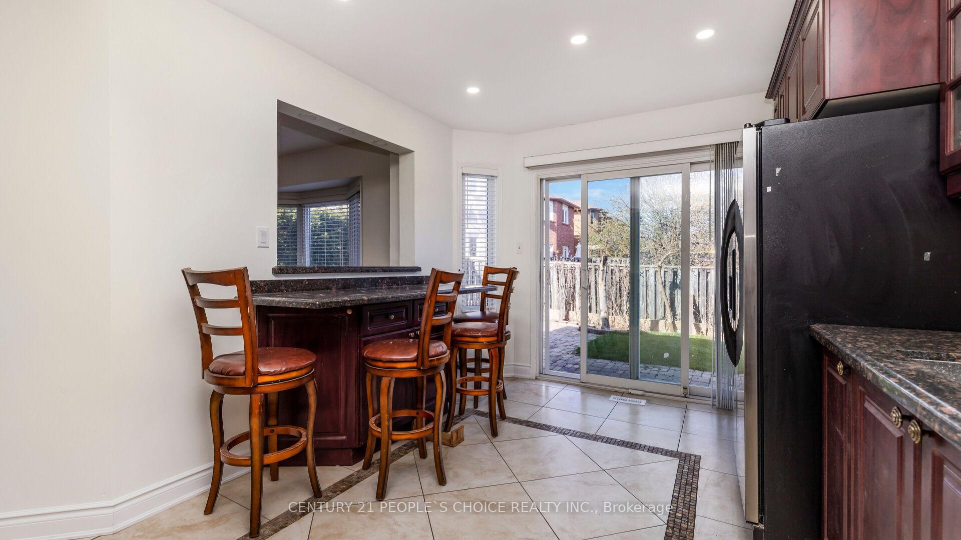 Photo 7 of 3464 Nutcracker Drive, Mississauga, Lisgar — HOMEH