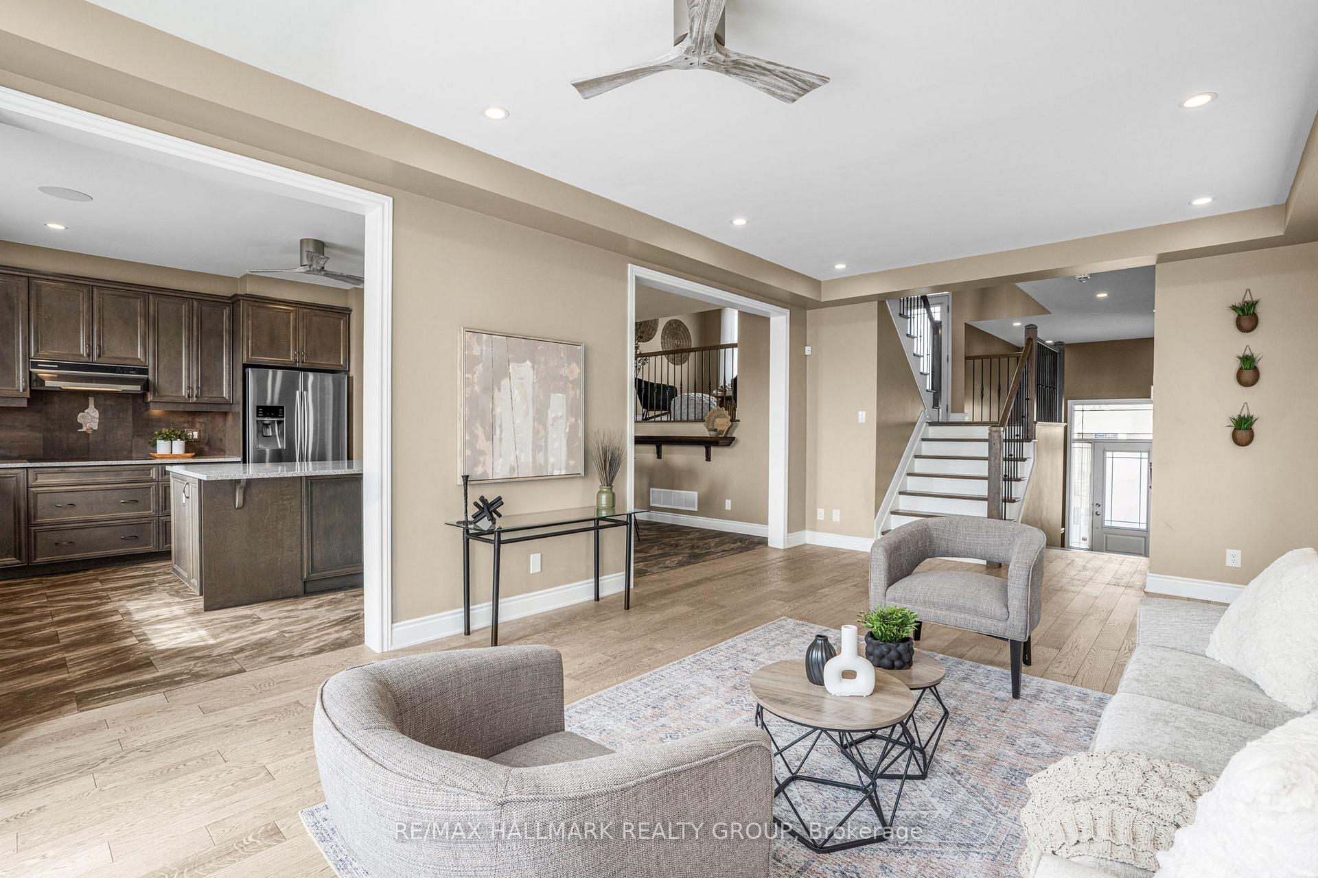 Photo 7 of 204 Casa Grande Circle, Ottawa, Avalon West — HOMEH