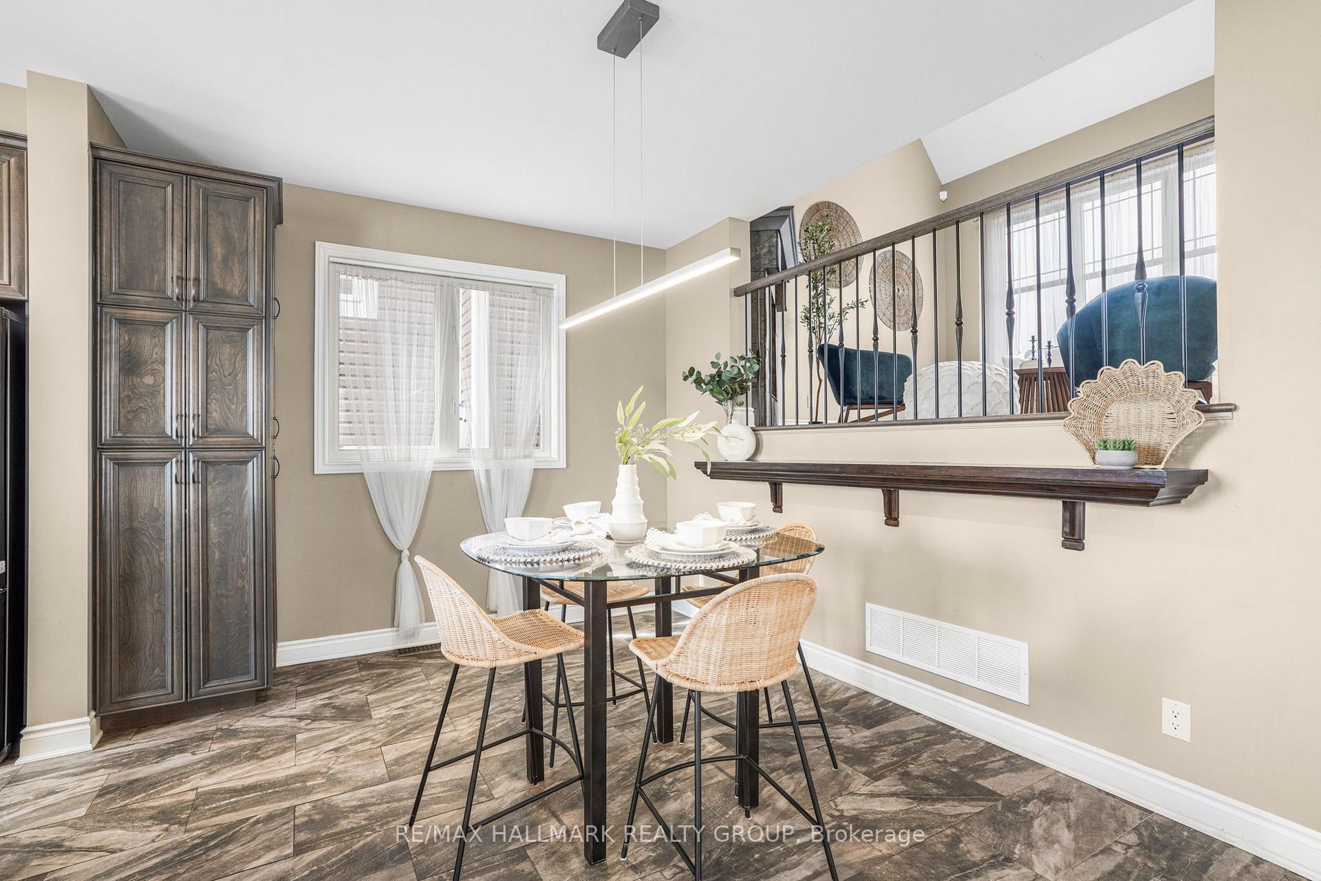 Photo 8 of 204 Casa Grande Circle, Ottawa, Avalon West — HOMEH
