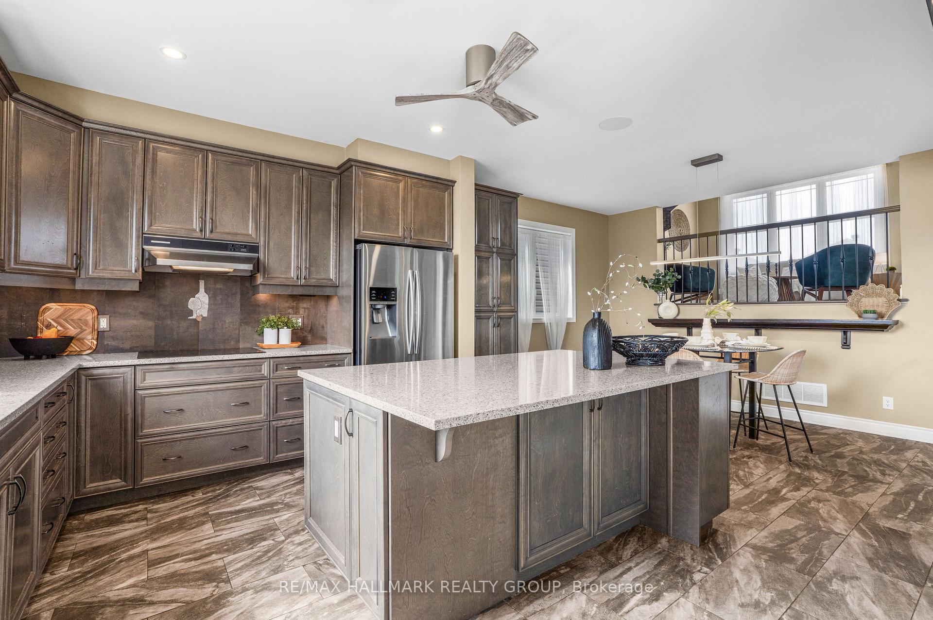 Photo 13 of 204 Casa Grande Circle, Ottawa, Avalon West — HOMEH