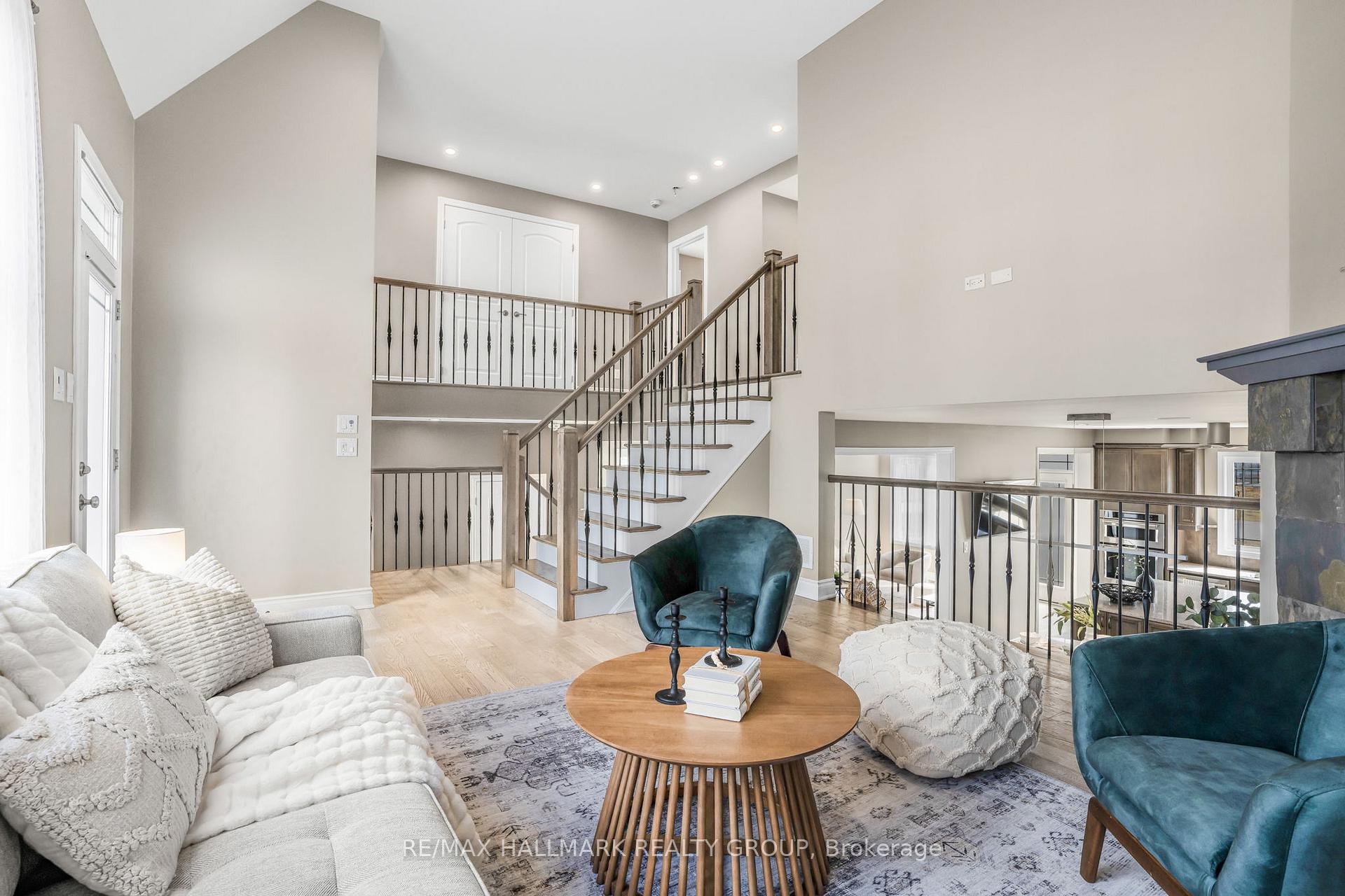 Photo 17 of 204 Casa Grande Circle, Ottawa, Avalon West — HOMEH