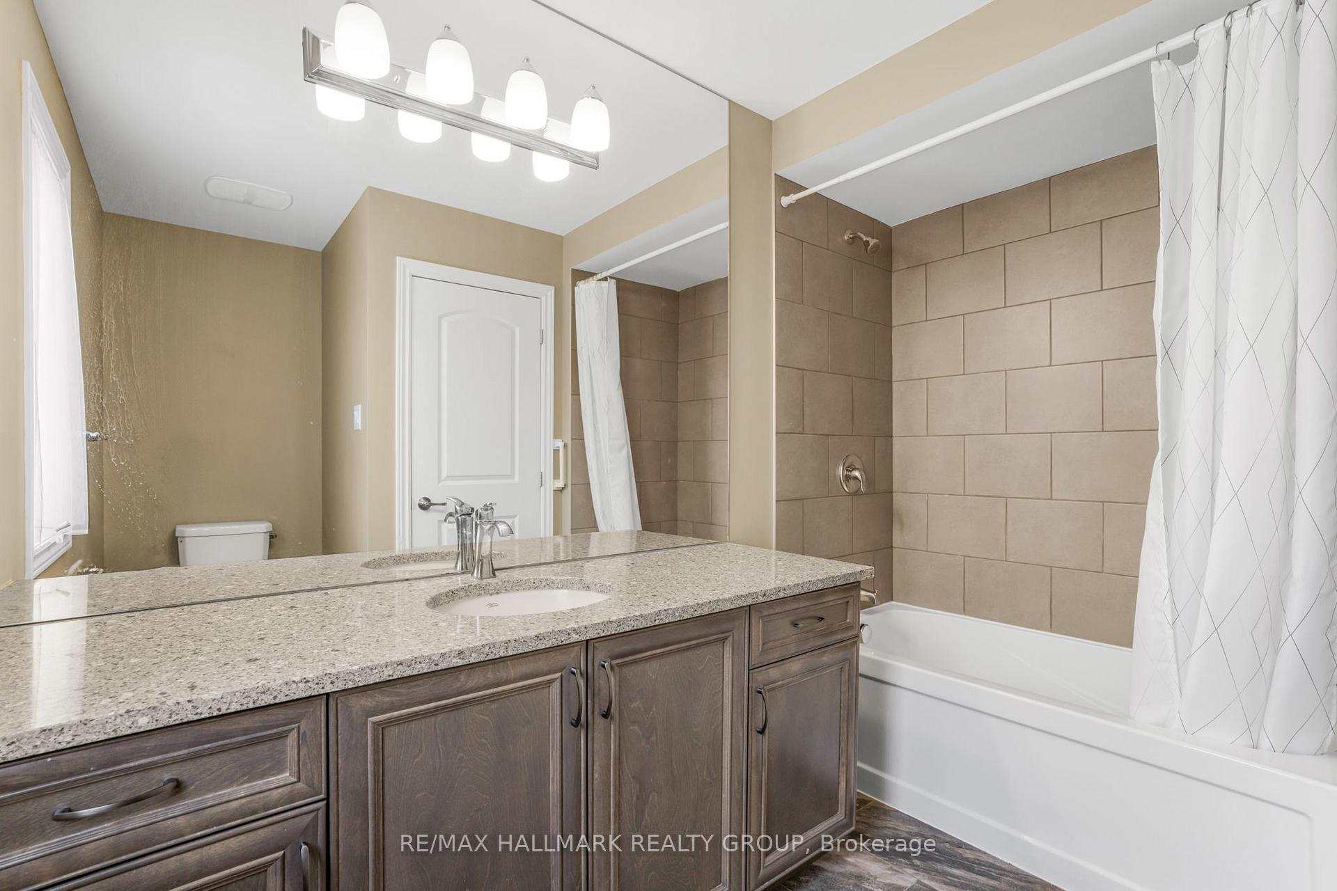 Photo 22 of 204 Casa Grande Circle, Ottawa, Avalon West — HOMEH