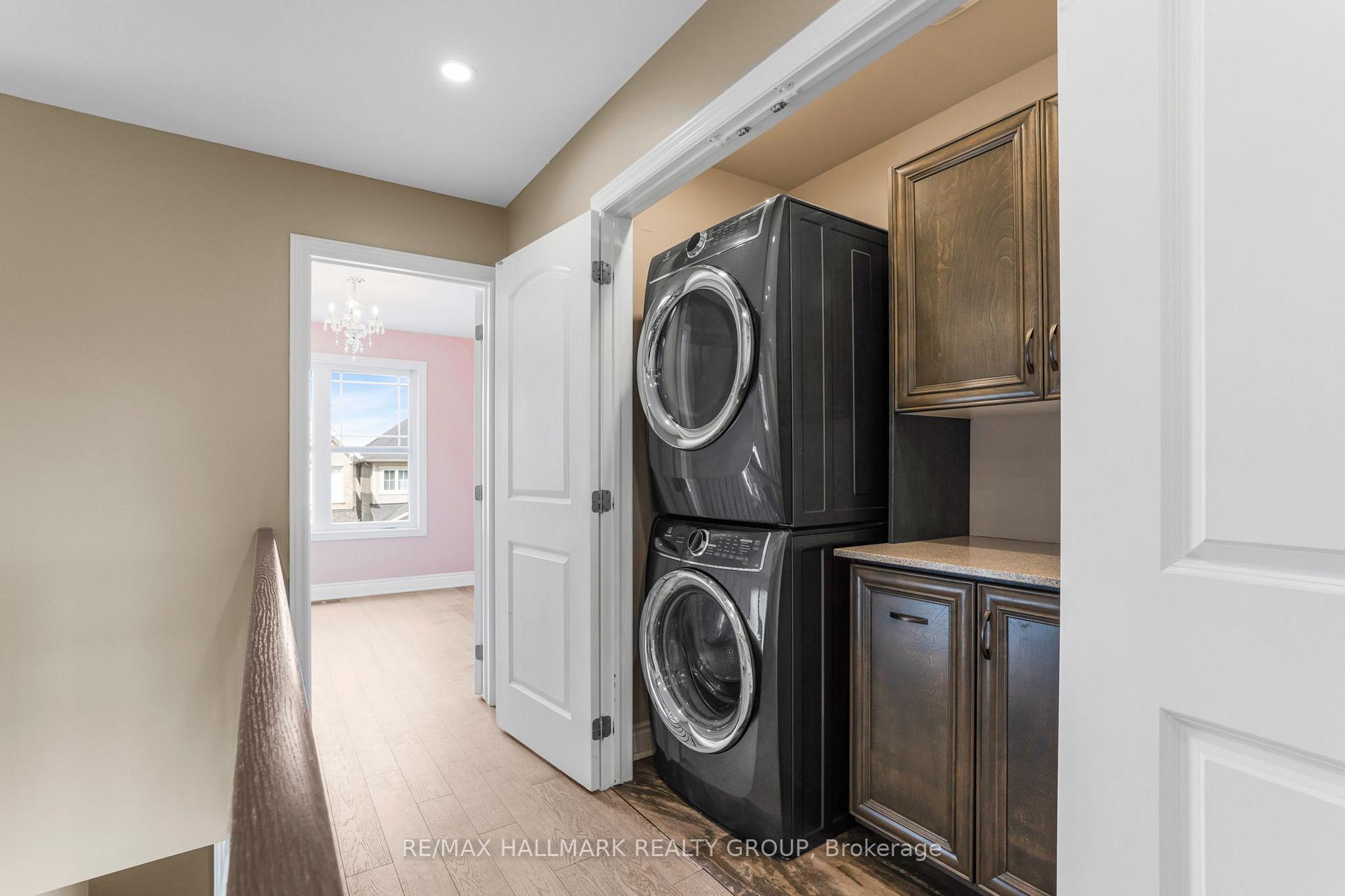 Photo 24 of 204 Casa Grande Circle, Ottawa, Avalon West — HOMEH