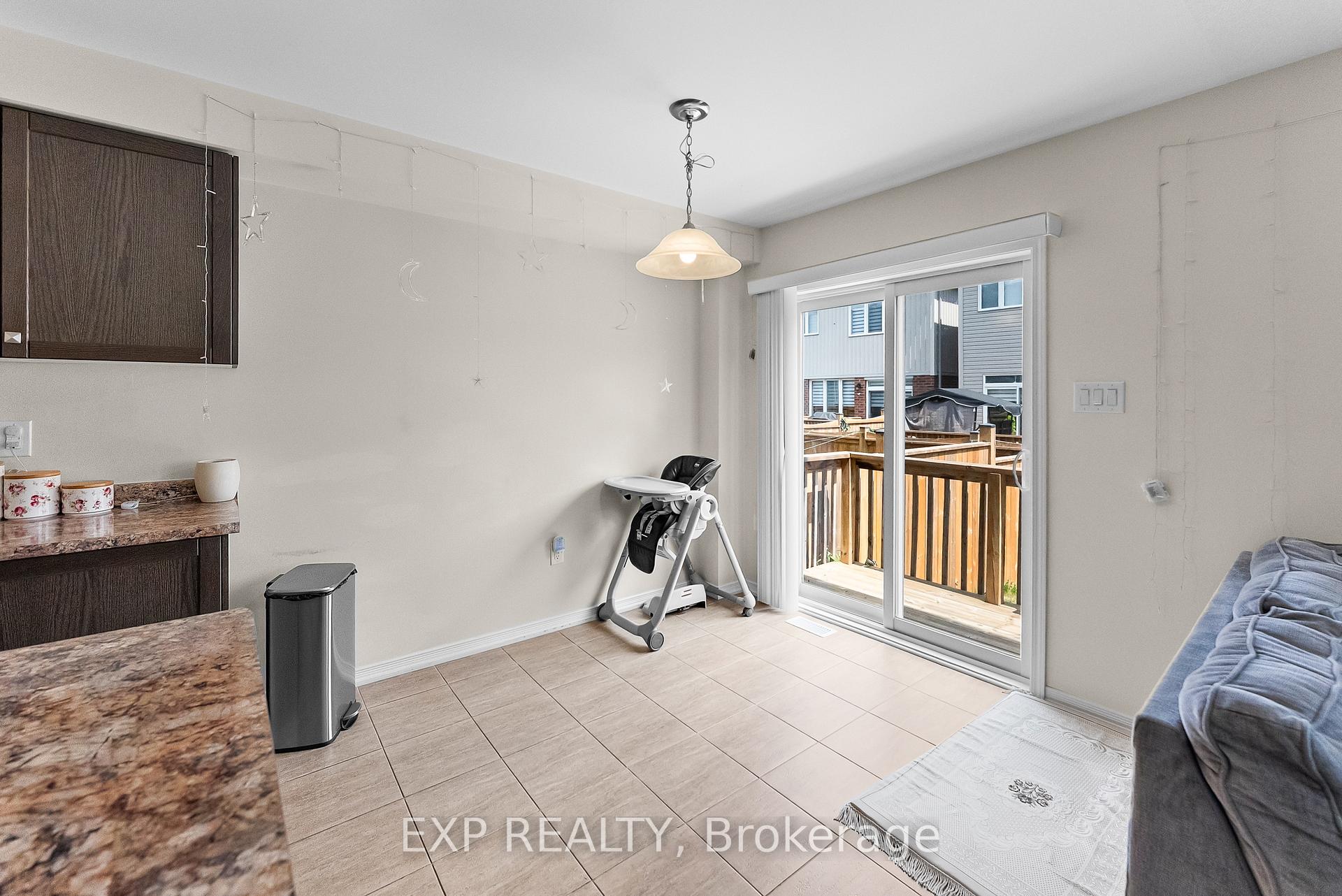 Photo 10 of 7732 Redbud Lane, Niagara Falls, Brown — HOMEH