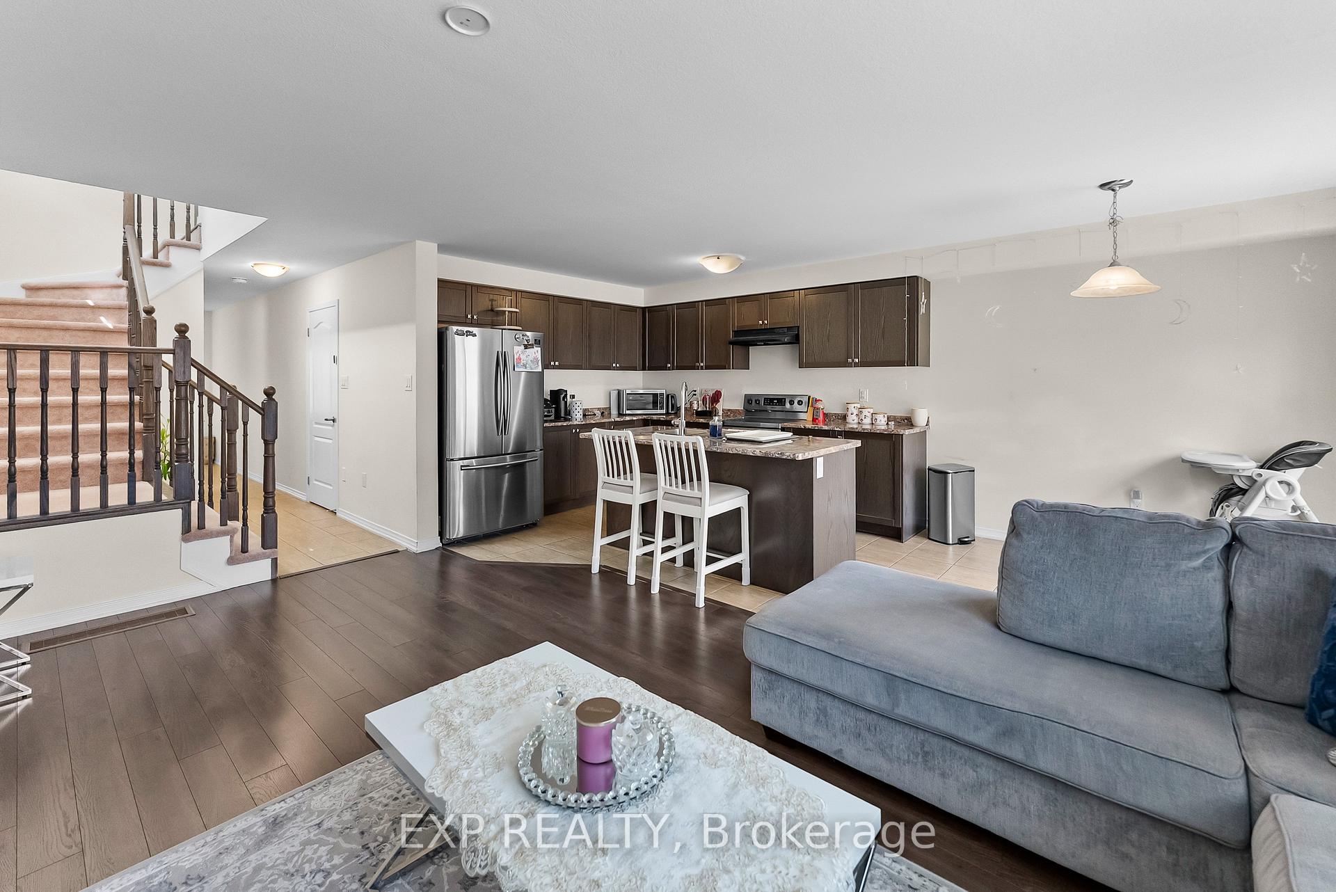 Photo 12 of 7732 Redbud Lane, Niagara Falls, Brown — HOMEH