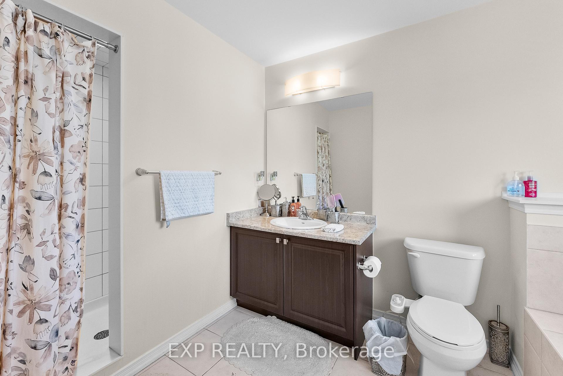 Photo 19 of 7732 Redbud Lane, Niagara Falls, Brown — HOMEH