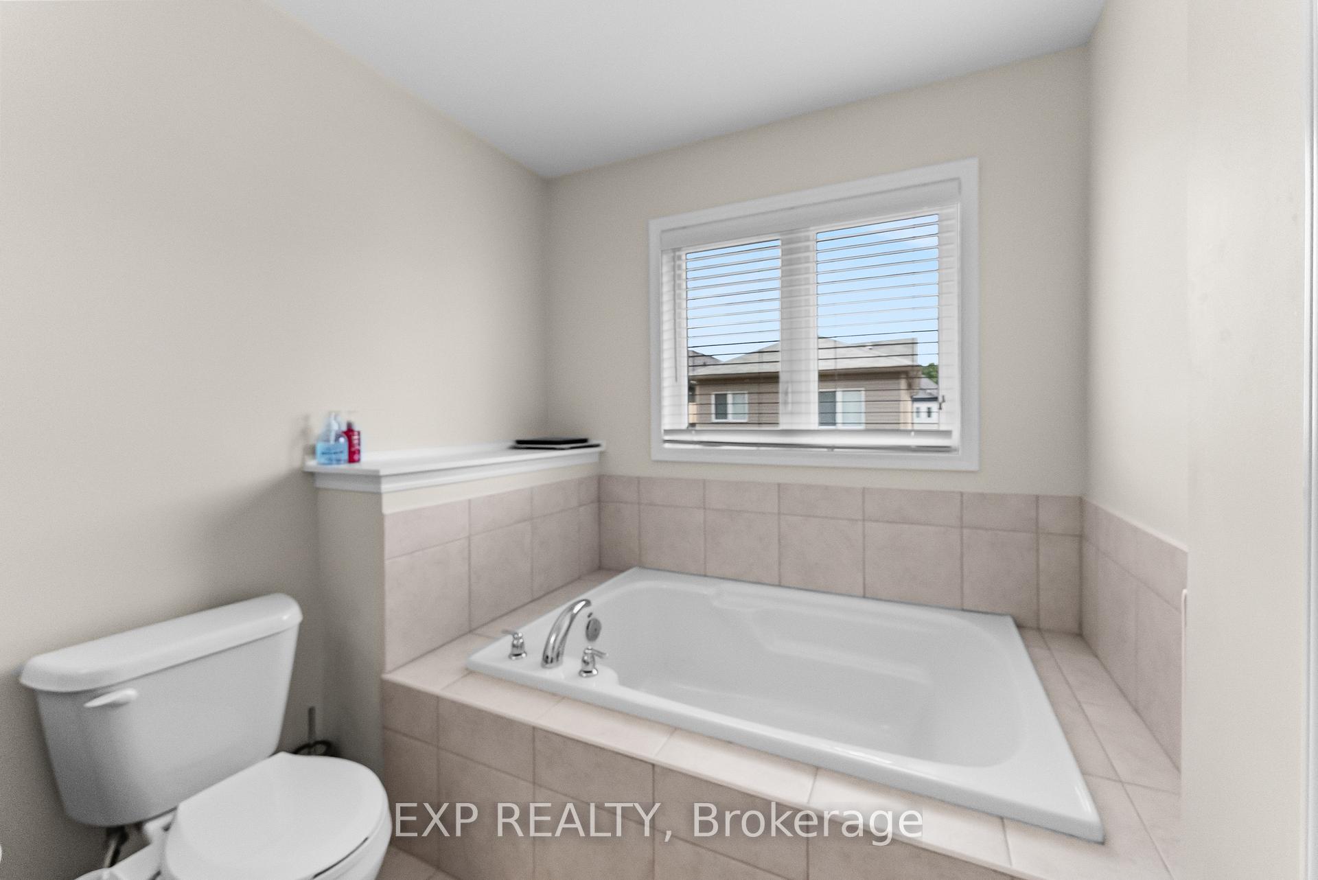 Photo 20 of 7732 Redbud Lane, Niagara Falls, Brown — HOMEH