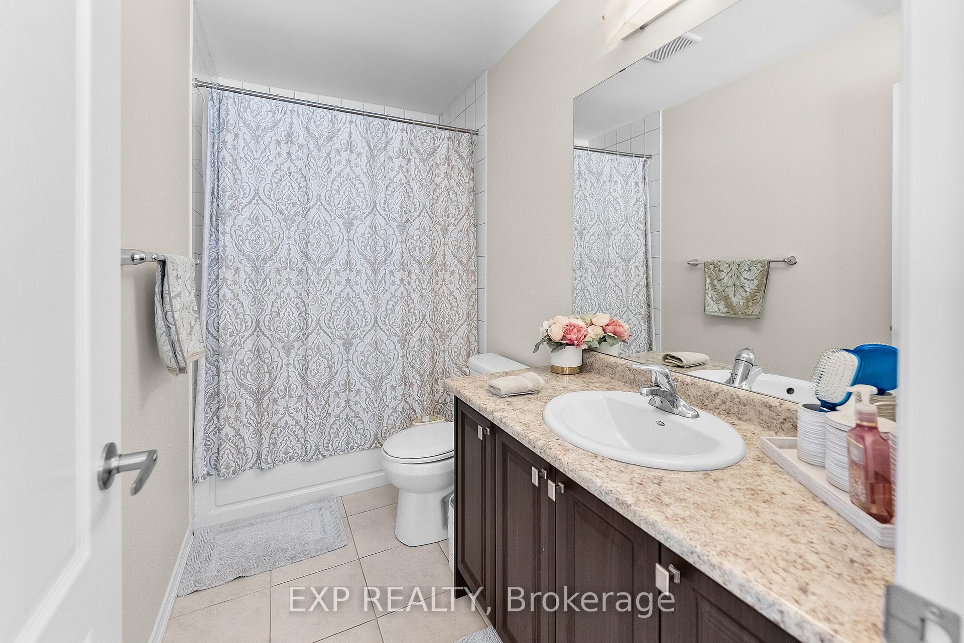 Photo 23 of 7732 Redbud Lane, Niagara Falls, Brown — HOMEH