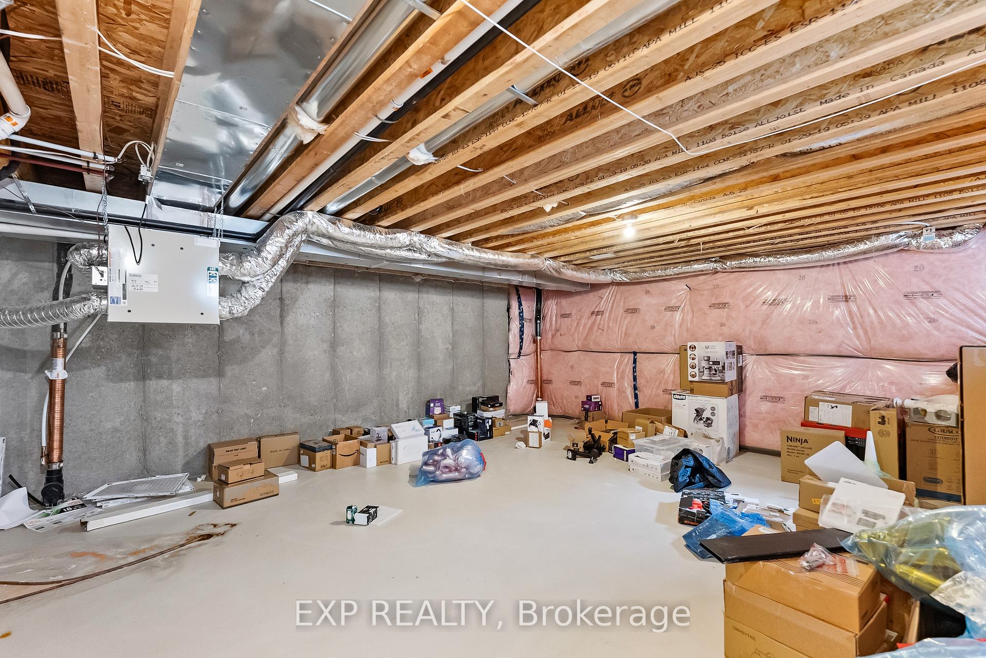 Photo 24 of 7732 Redbud Lane, Niagara Falls, Brown — HOMEH
