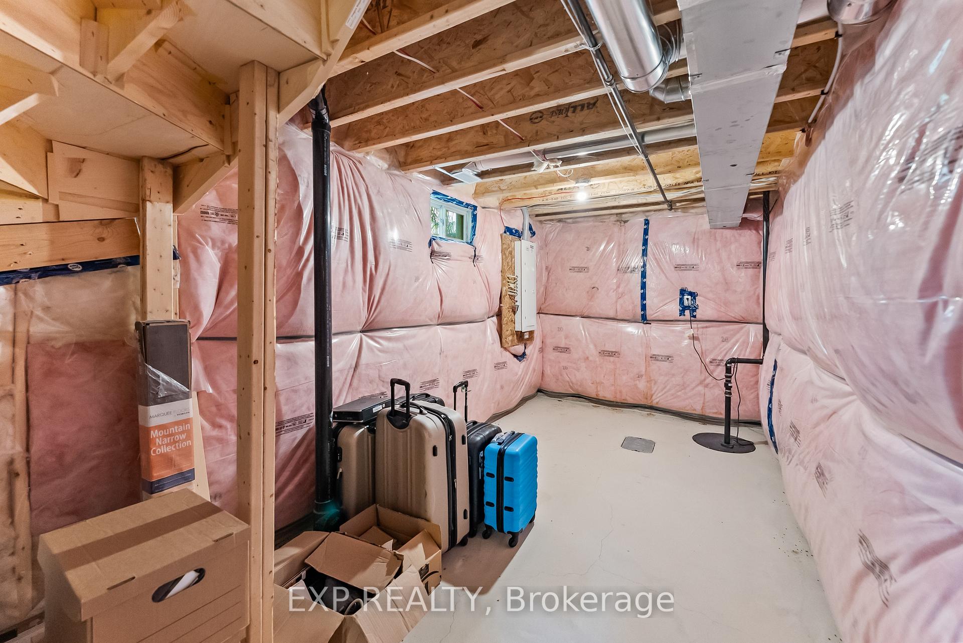 Photo 25 of 7732 Redbud Lane, Niagara Falls, Brown — HOMEH