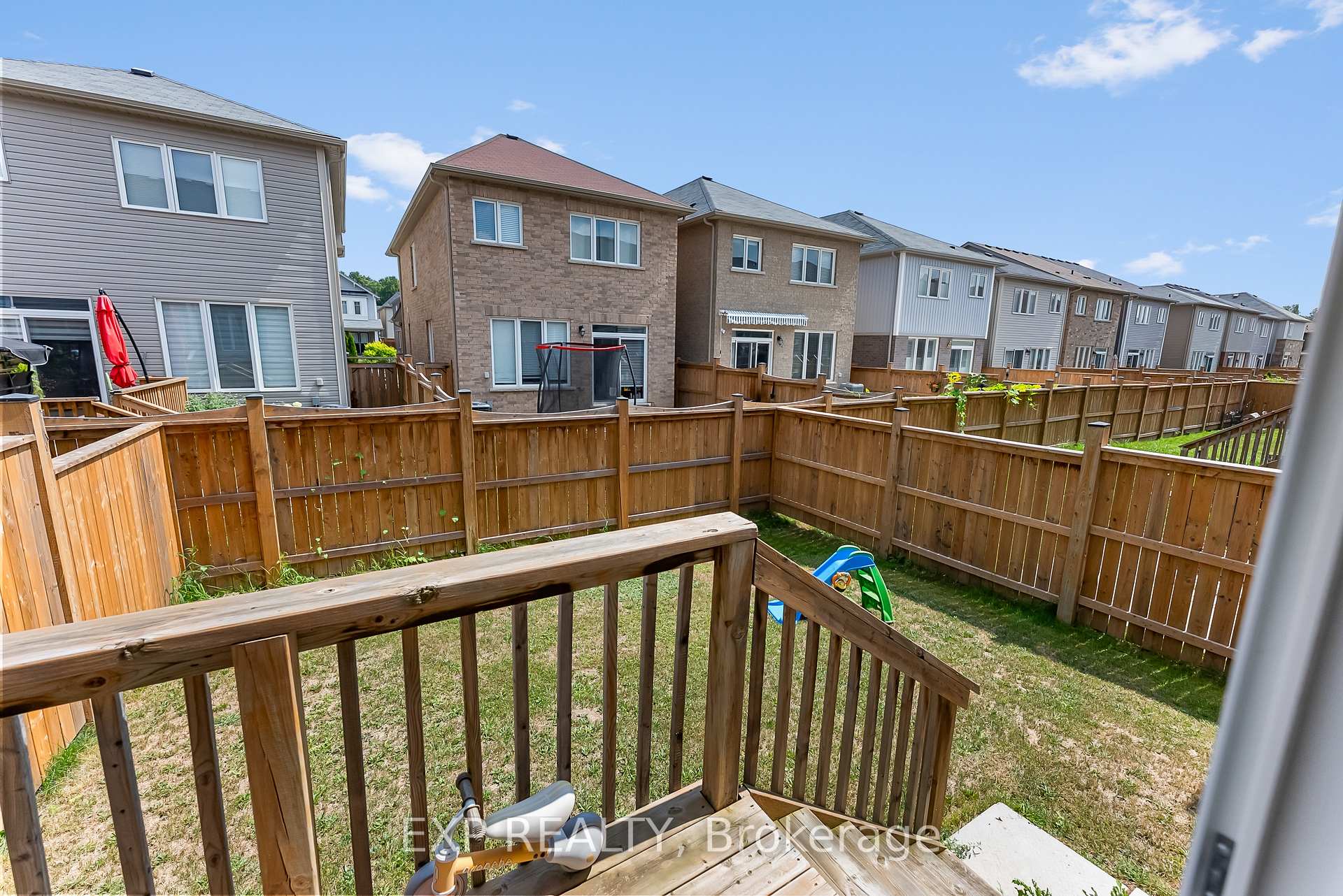 Photo 26 of 7732 Redbud Lane, Niagara Falls, Brown — HOMEH