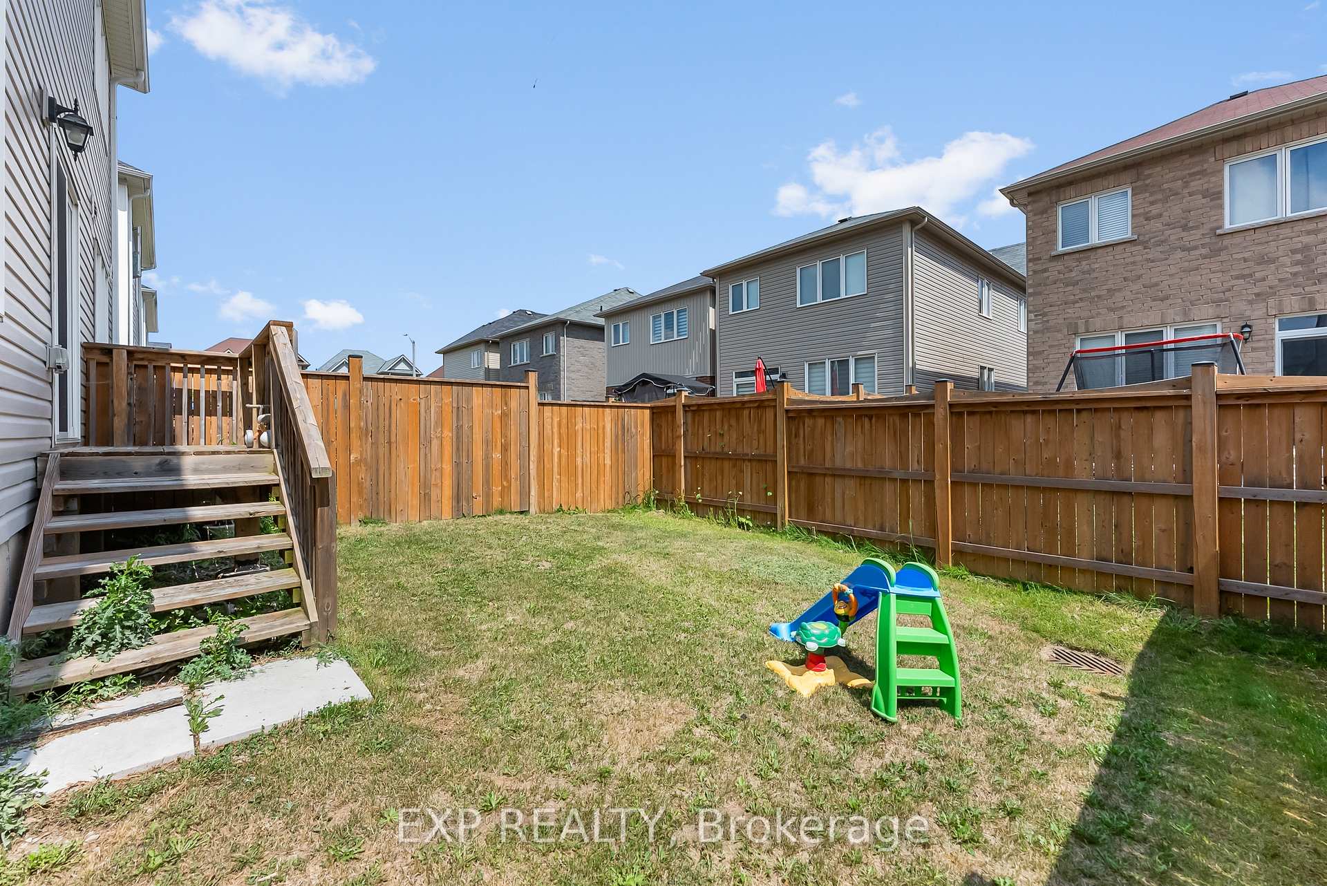 Photo 27 of 7732 Redbud Lane, Niagara Falls, Brown — HOMEH