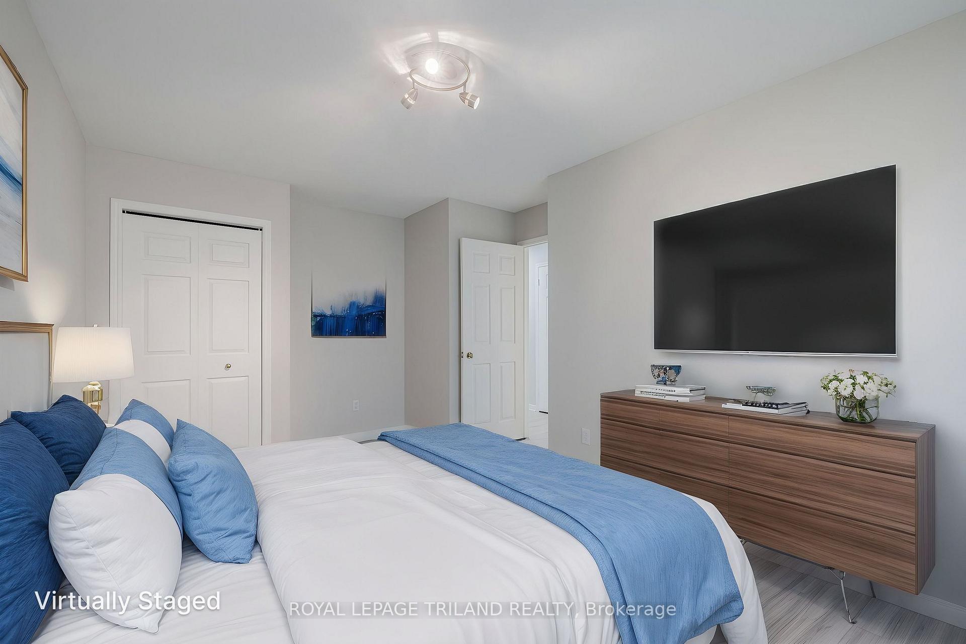 Photo 12 of 2 Finch Street, North Middlesex, Alisa Craig — HOMEH