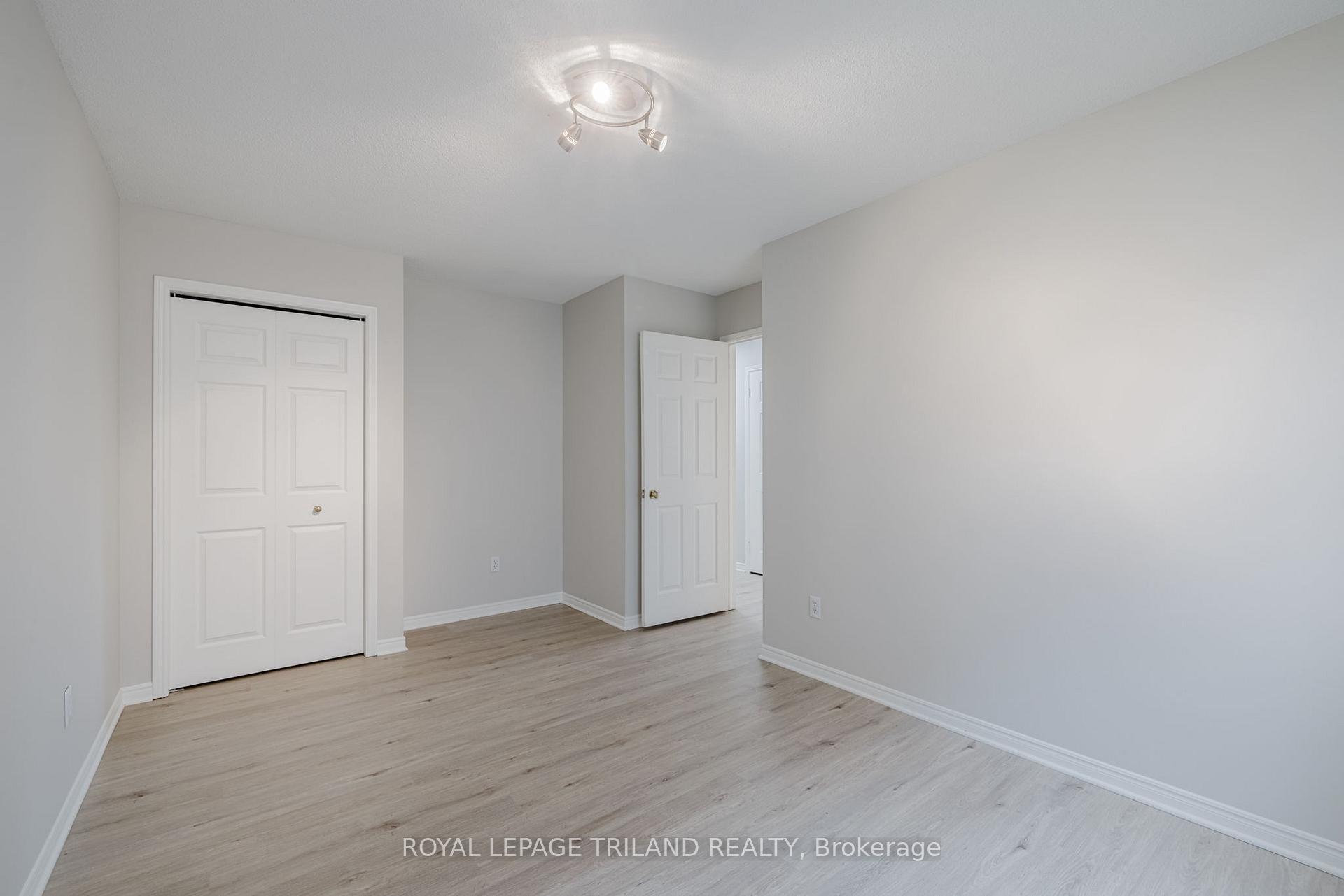 Photo 13 of 2 Finch Street, North Middlesex, Alisa Craig — HOMEH
