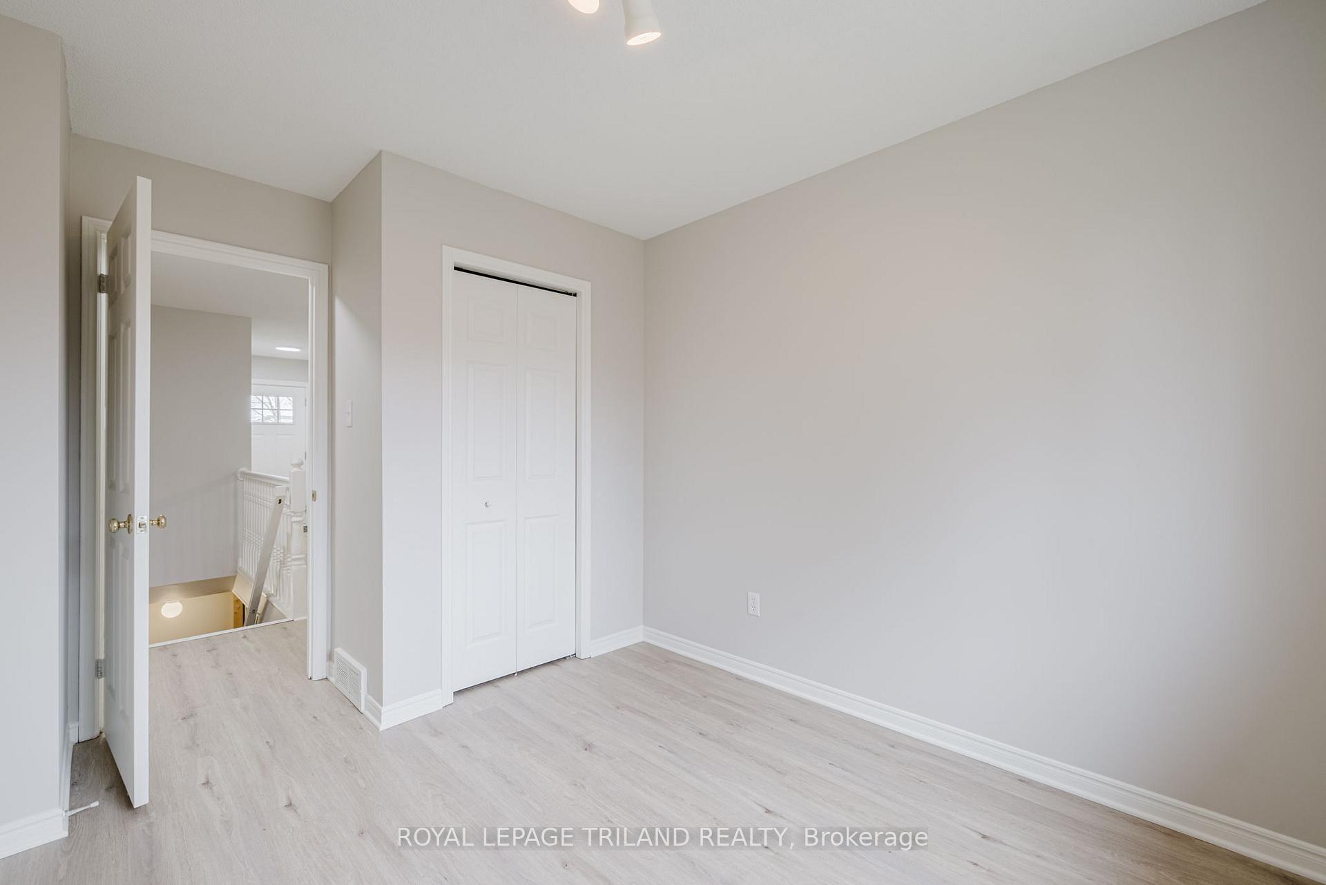 Photo 16 of 2 Finch Street, North Middlesex, Alisa Craig — HOMEH