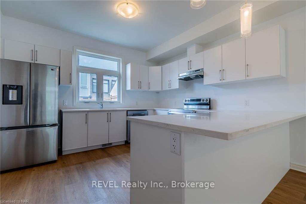 Photo 3 of 161 Summersides Mews Boulevard, Pelham, Fonthill — HOMEH