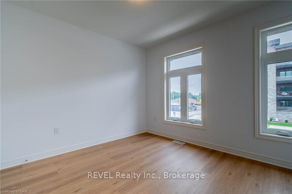 Photo 12 of 161 Summersides Mews Boulevard, Pelham, Fonthill — HOMEH