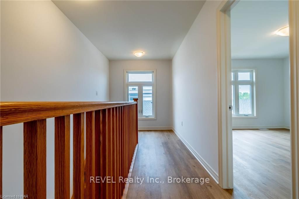 Photo 16 of 161 Summersides Mews Boulevard, Pelham, Fonthill — HOMEH