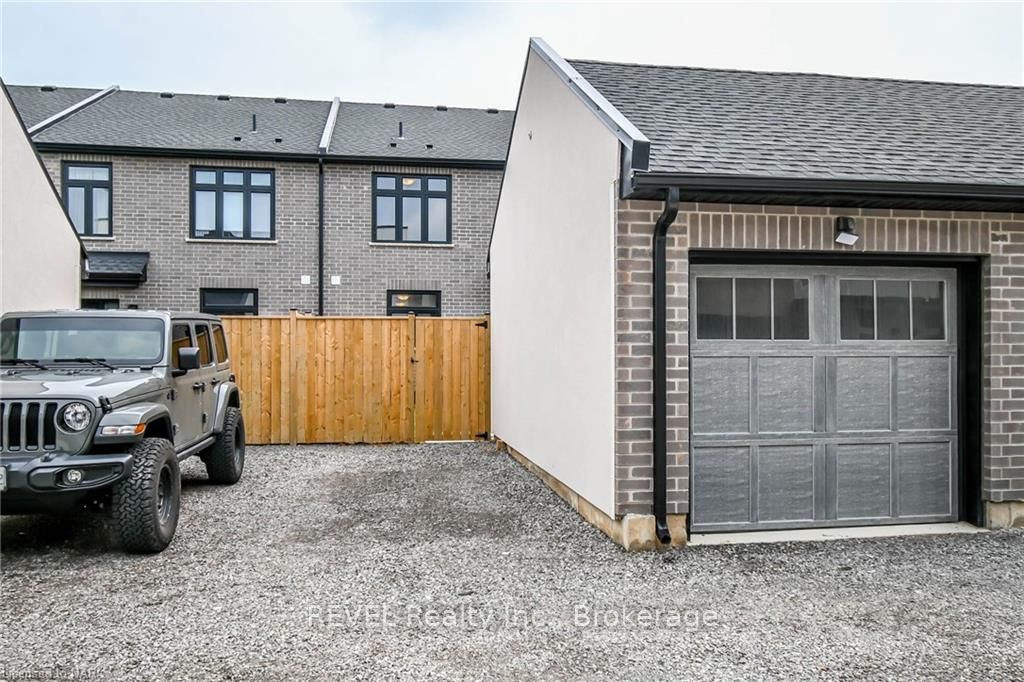 Photo 44 of 161 Summersides Mews Boulevard, Pelham, Fonthill — HOMEH