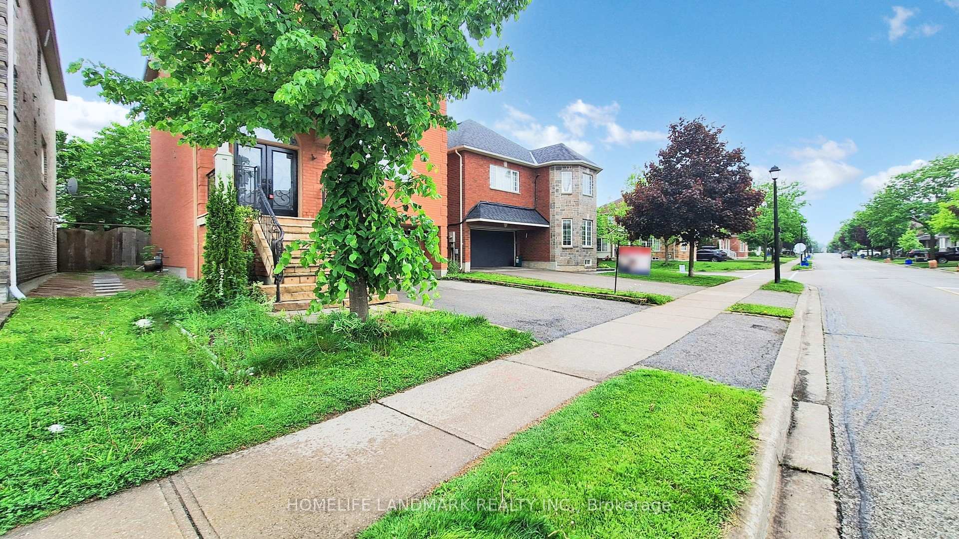Photo 5 of 183 Alfred Smith Way, Newmarket, Woodland Hill — HOMEH