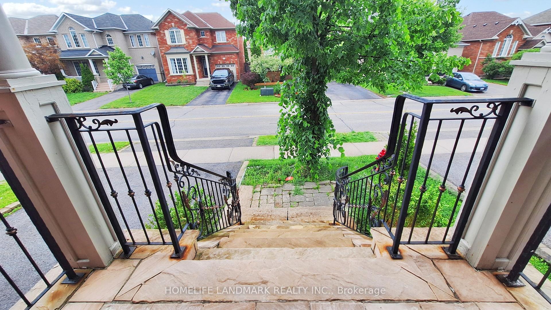Photo 8 of 183 Alfred Smith Way, Newmarket, Woodland Hill — HOMEH