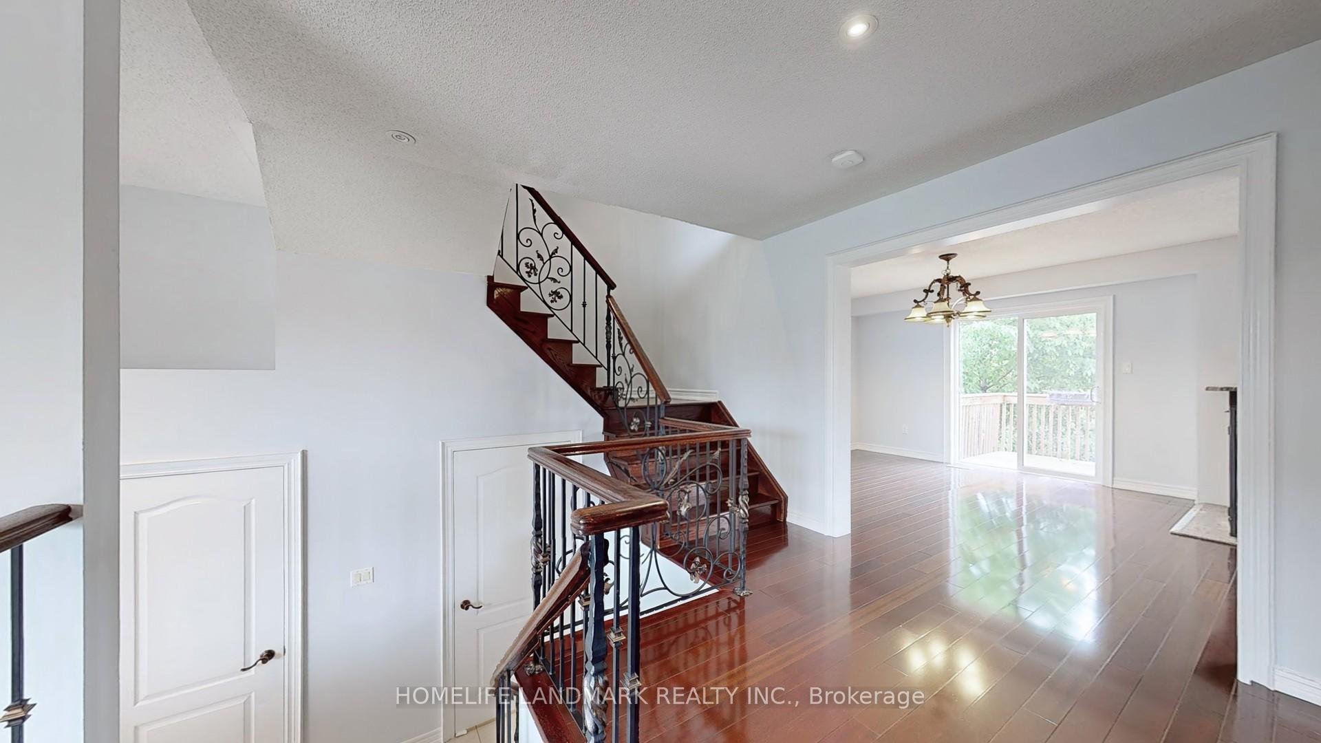 Photo 19 of 183 Alfred Smith Way, Newmarket, Woodland Hill — HOMEH