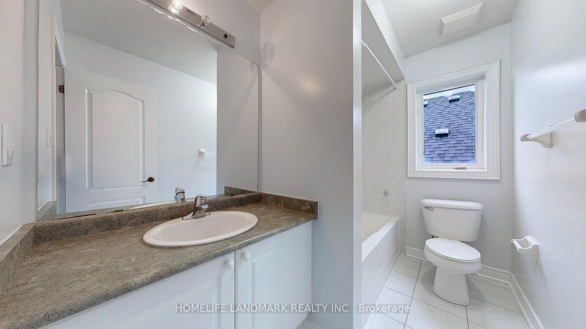 Photo 29 of 183 Alfred Smith Way, Newmarket, Woodland Hill — HOMEH