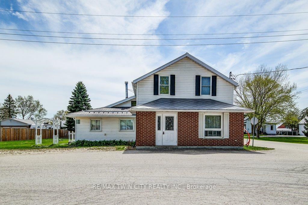 Photo 1 of 5207 88 Line, North Perth, Wallace — HOMEH