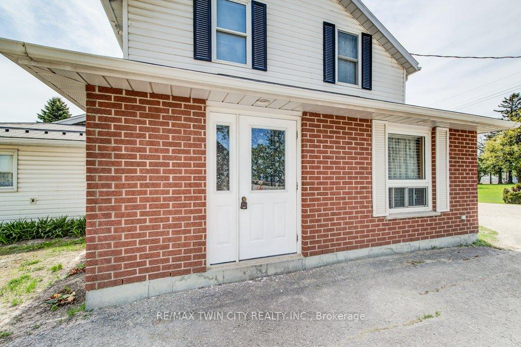 Photo 5 of 5207 88 Line, North Perth, Wallace — HOMEH
