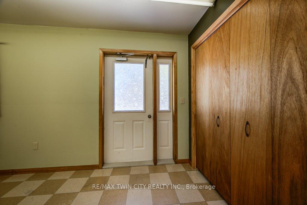 Photo 6 of 5207 88 Line, North Perth, Wallace — HOMEH