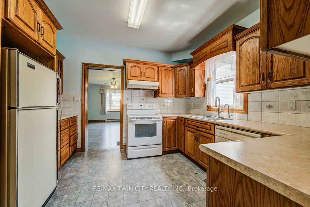 Photo 15 of 5207 88 Line, North Perth, Wallace — HOMEH