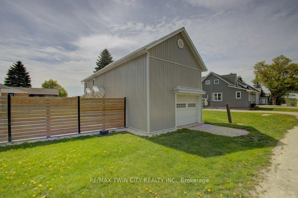 Photo 29 of 5207 88 Line, North Perth, Wallace — HOMEH