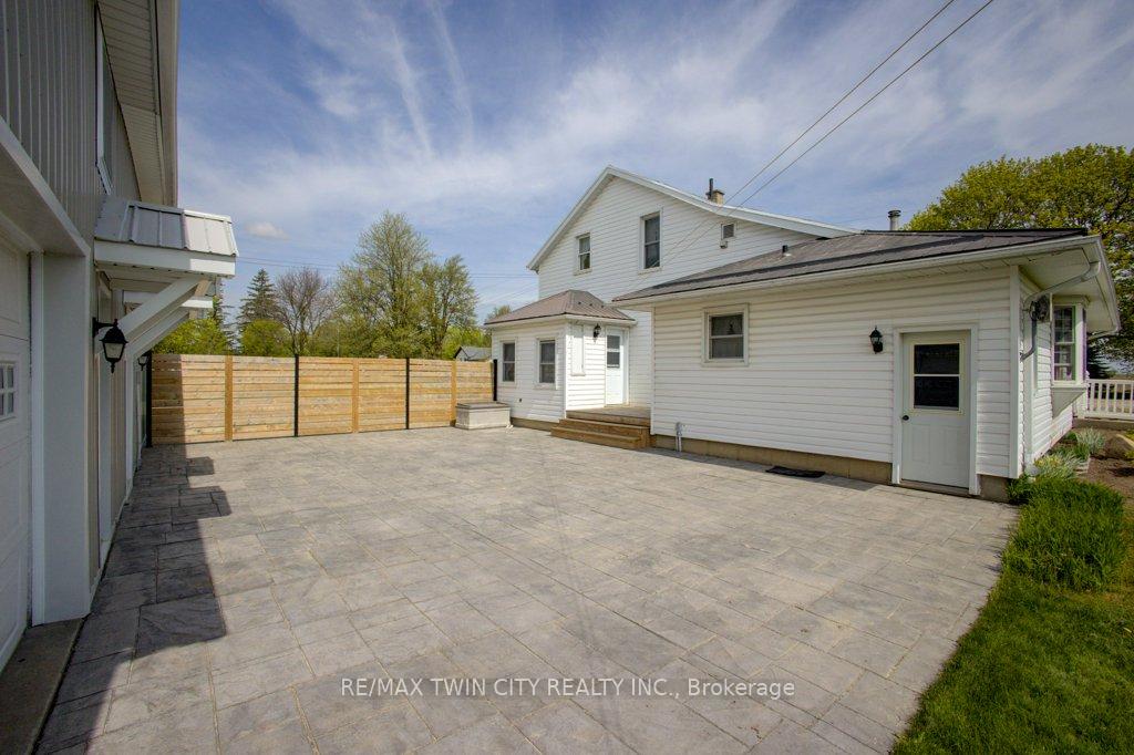 Photo 37 of 5207 88 Line, North Perth, Wallace — HOMEH