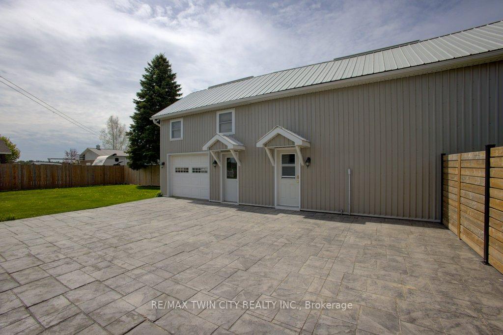 Photo 38 of 5207 88 Line, North Perth, Wallace — HOMEH