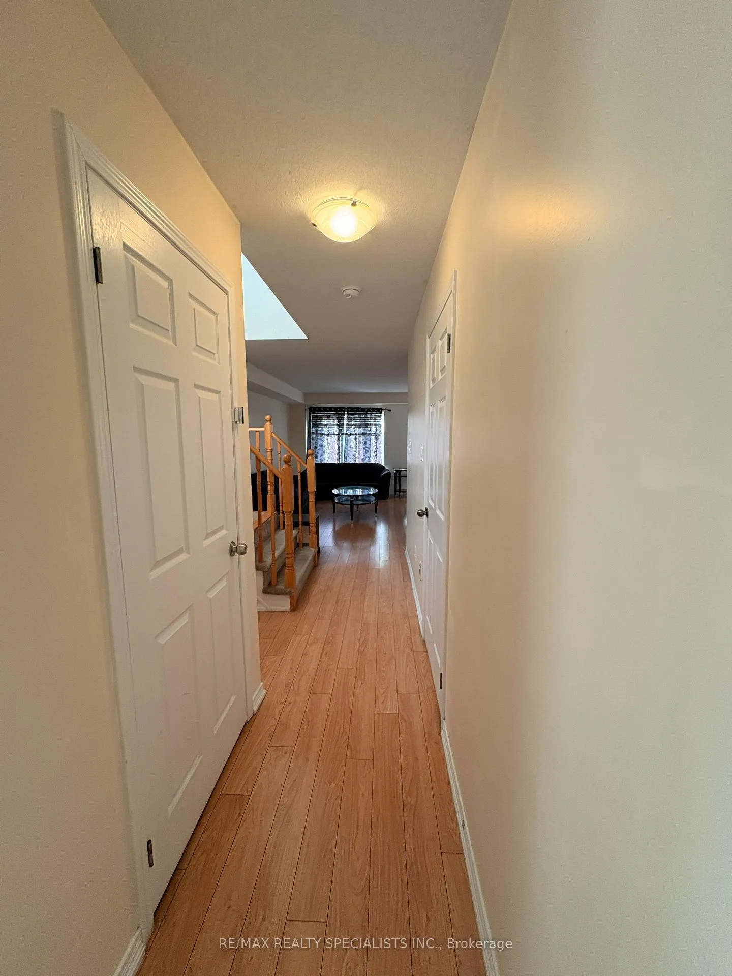 Photo 10 of 8685 Dogwood Crescent, Niagara Falls, Brown — HOMEH