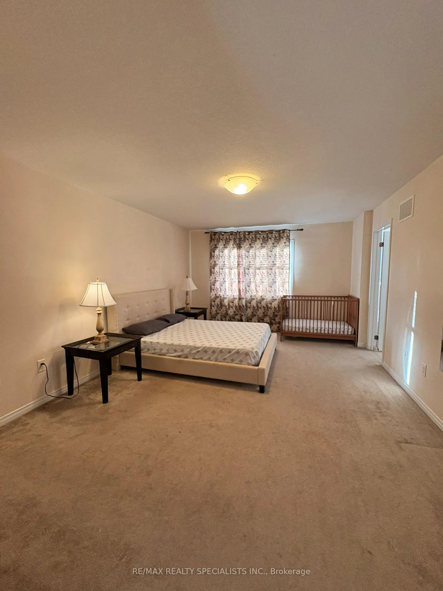 Photo 19 of 8685 Dogwood Crescent, Niagara Falls, Brown — HOMEH