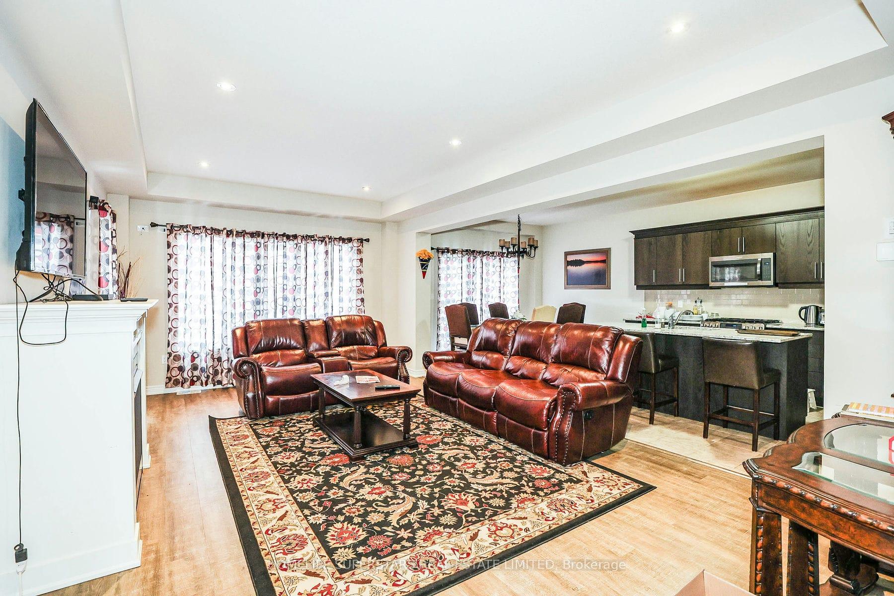 Photo 2 of 7753 Clendenning Street, Niagara Falls, Oldfield — HOMEH