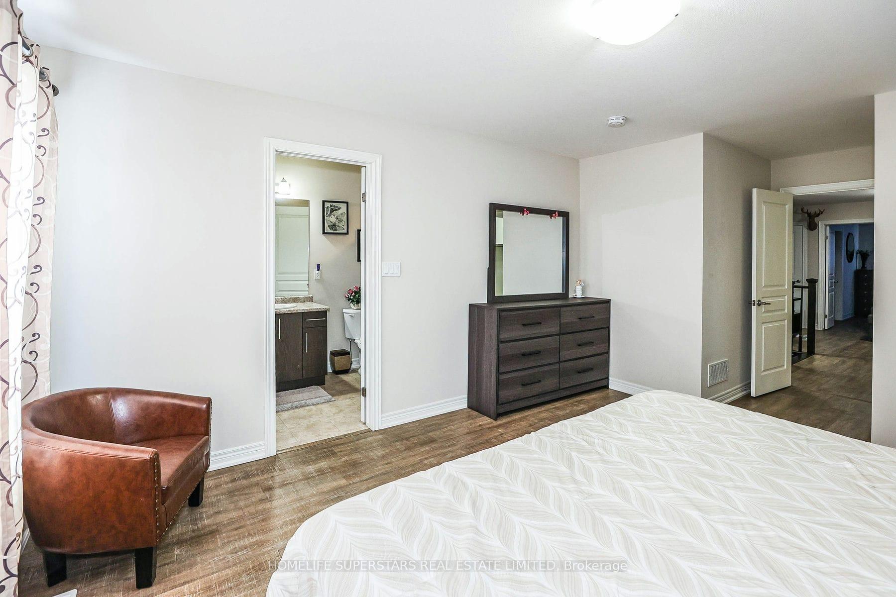Photo 14 of 7753 Clendenning Street, Niagara Falls, Oldfield — HOMEH