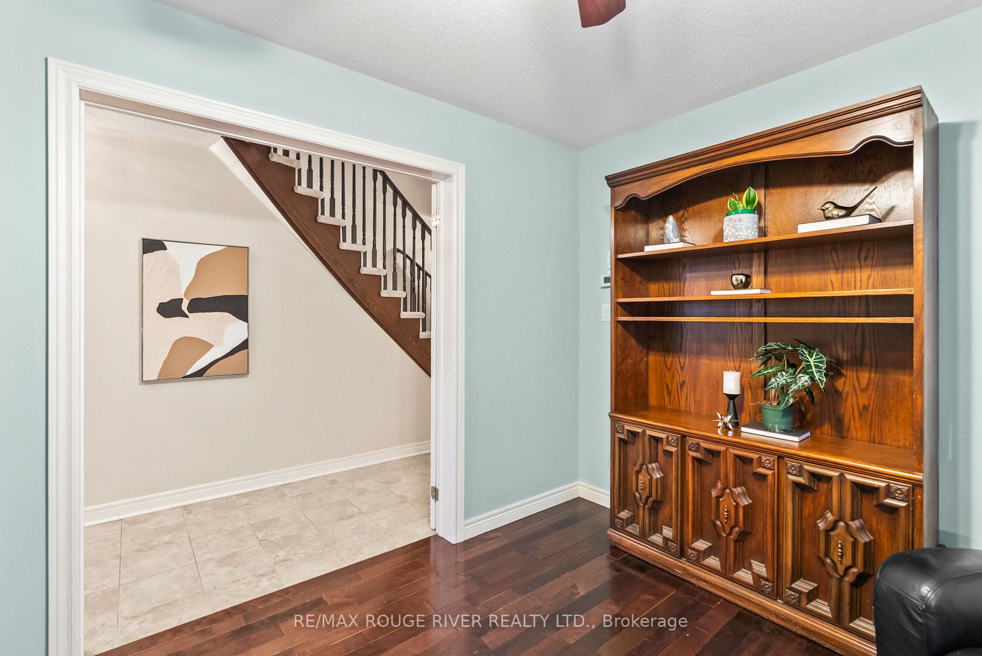Photo 9 of 1268 Salmers Drive, Oshawa, Taunton — HOMEH